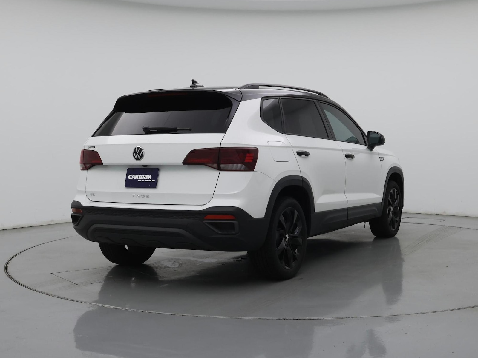 2024 Volkswagen Taos SE Black - Photo 9