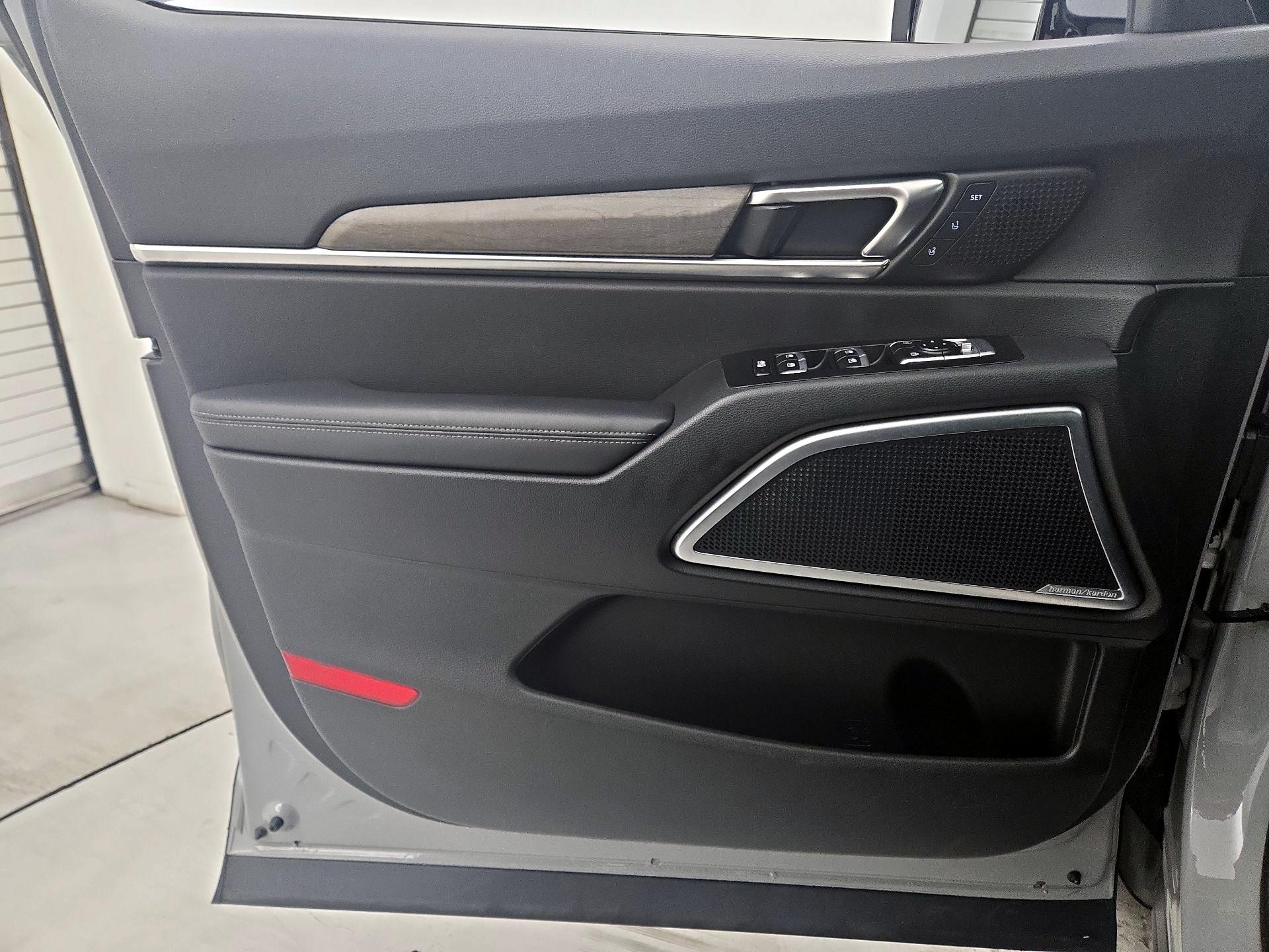 Thumbnail: 2022 Kia Telluride - 12
