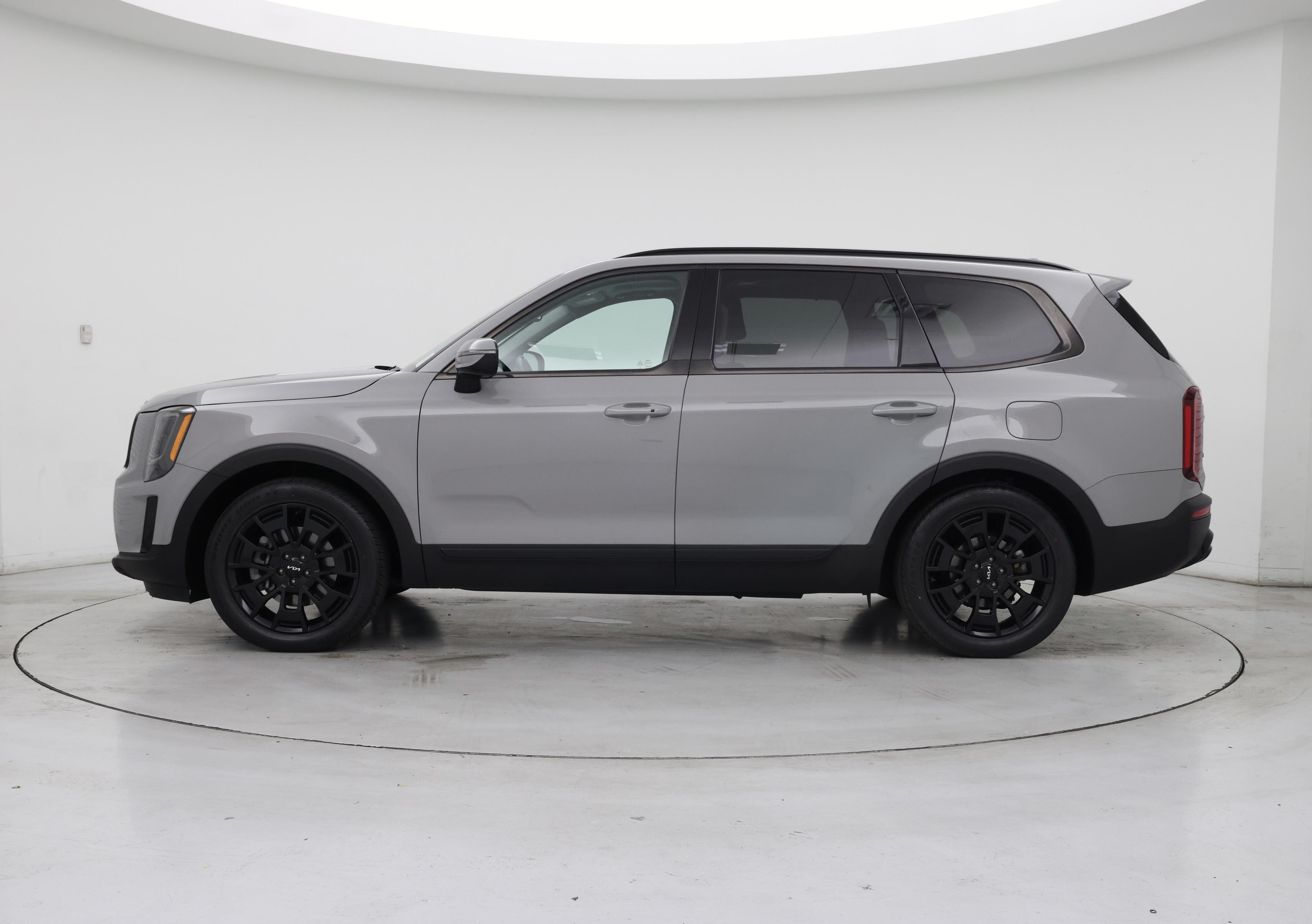 Thumbnail: 2022 Kia Telluride - 3