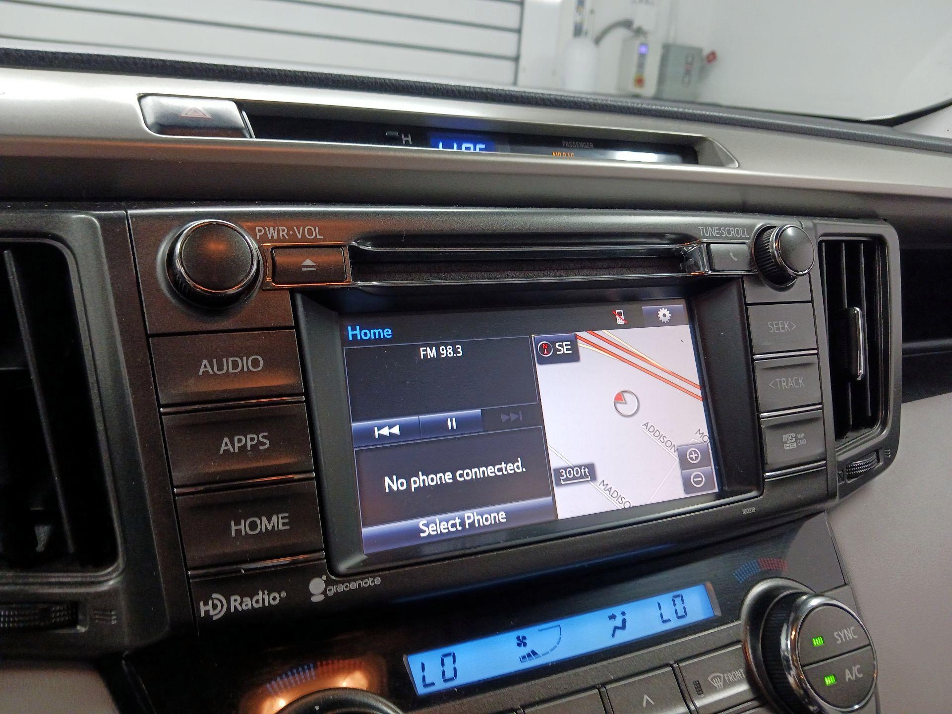 Thumbnail: 2015 Toyota RAV4 - 13