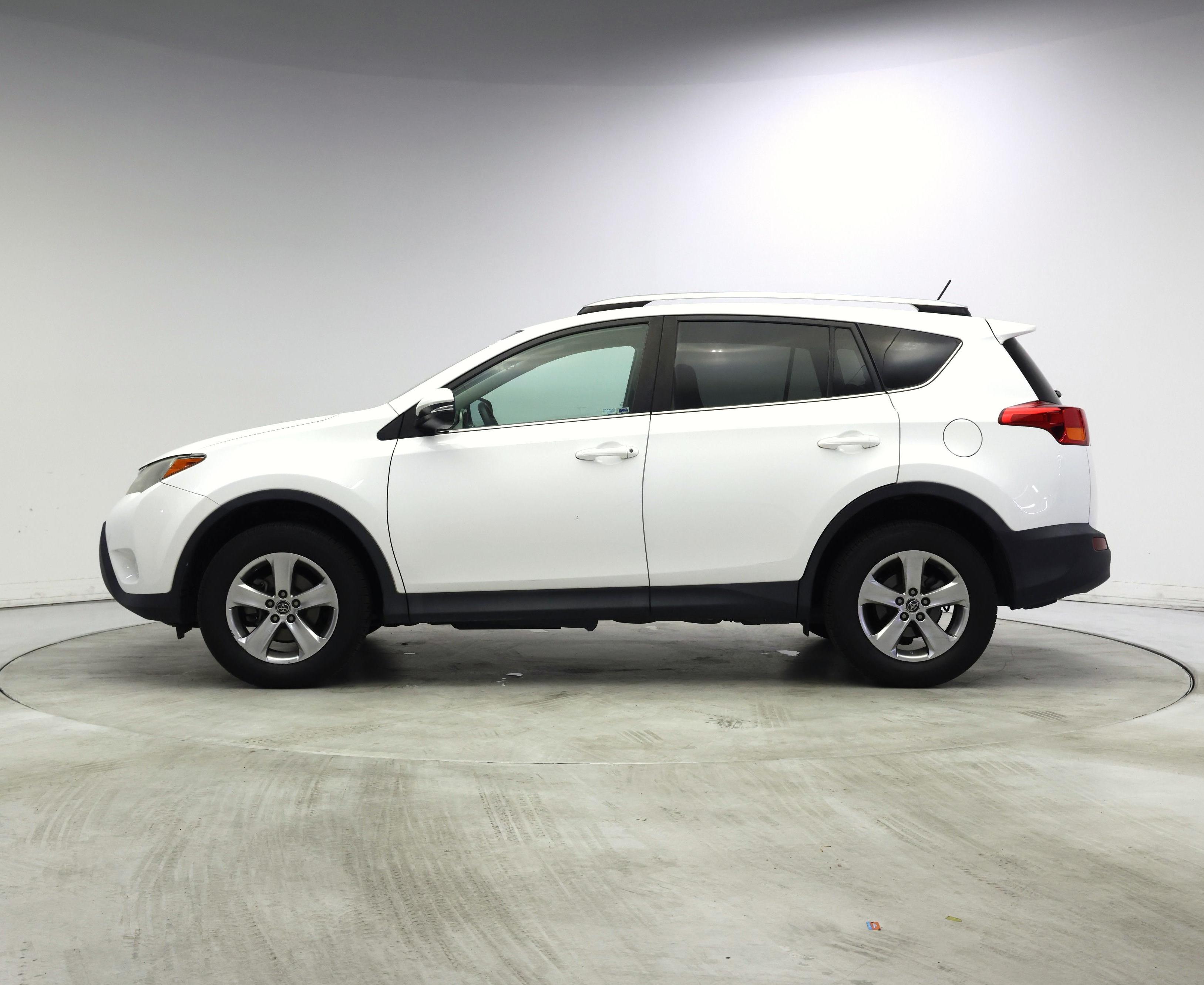 Thumbnail: 2015 Toyota RAV4 - 3