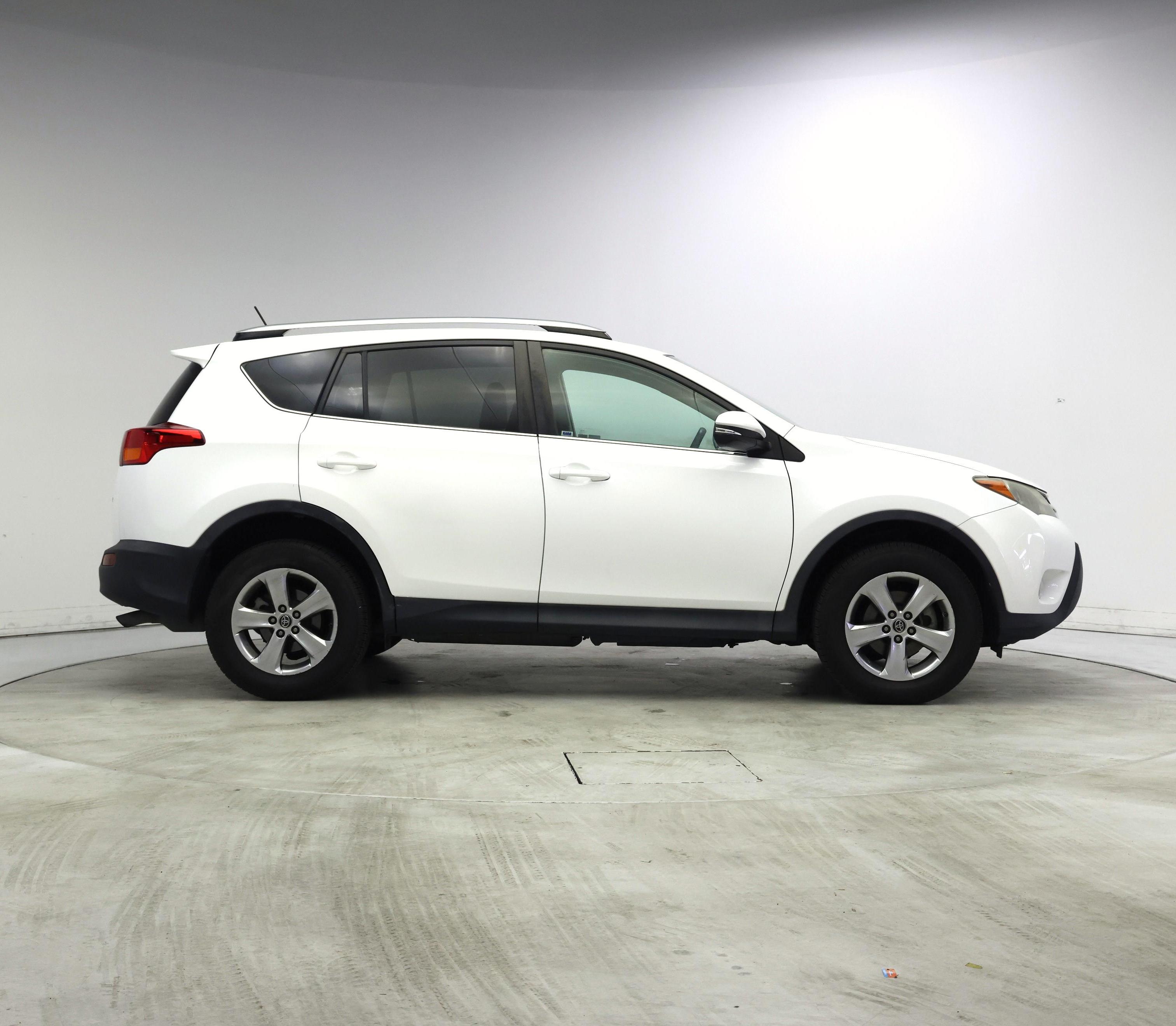 Thumbnail: 2015 Toyota RAV4 - 7