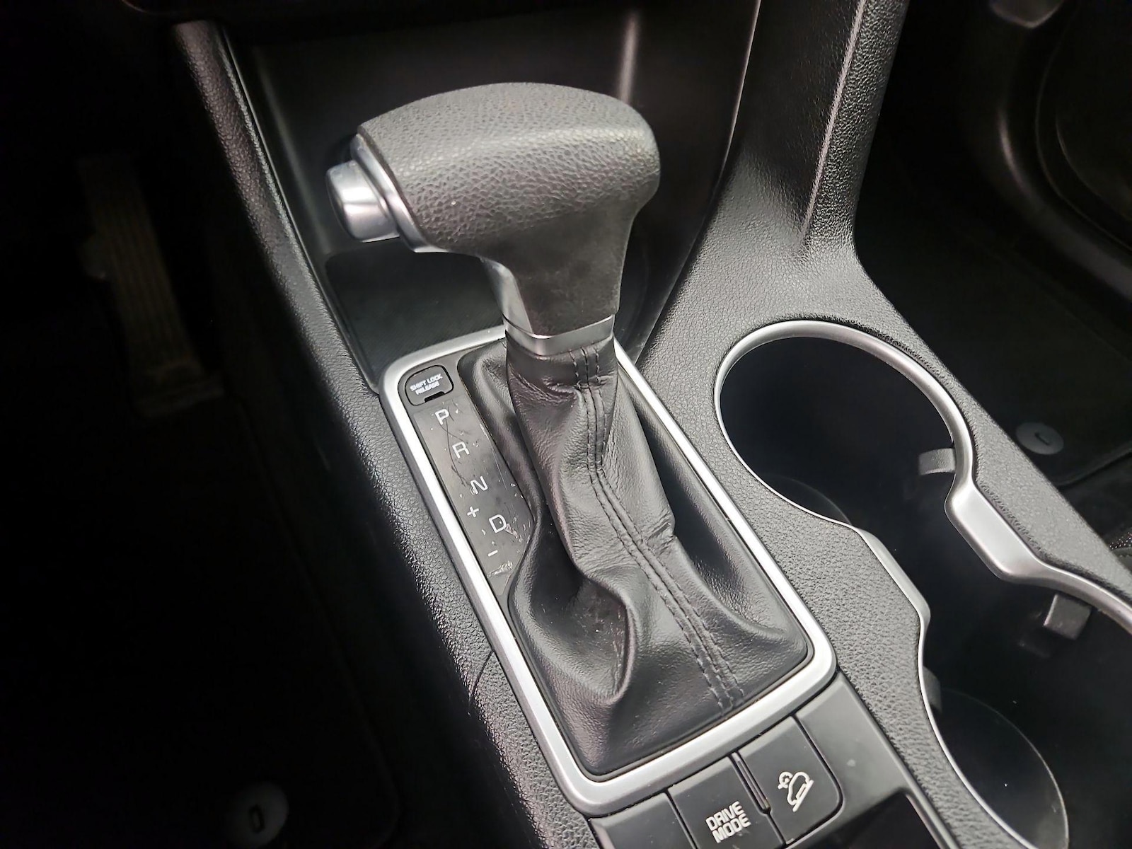 2021 Kia Sportage LX - Photo 18
