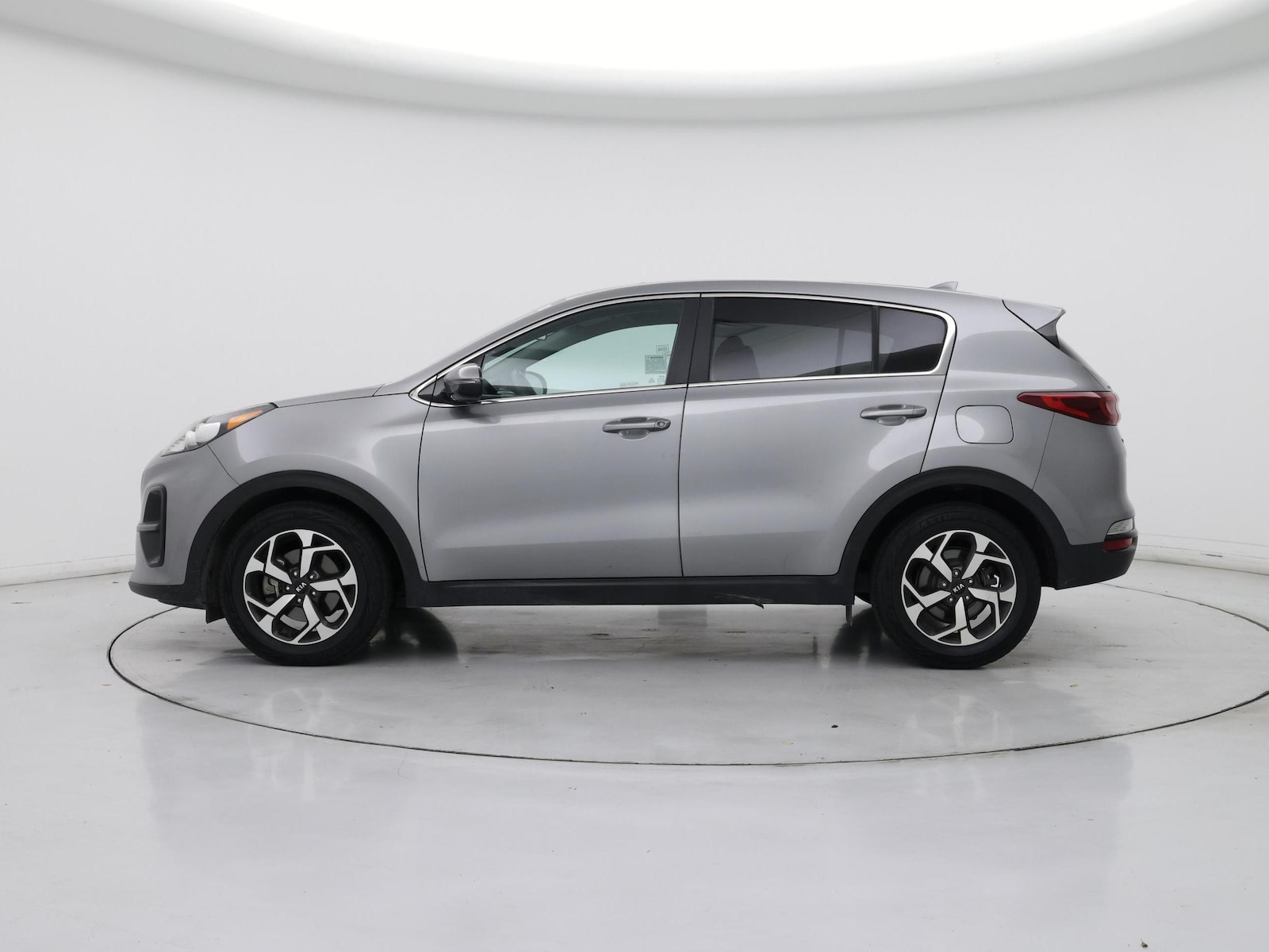 2021 Kia Sportage LX - Photo 4