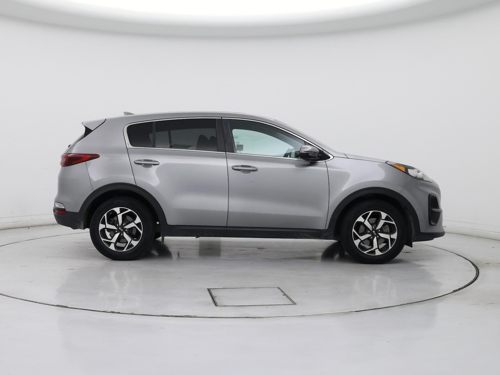 2021 Kia Sportage LX - Photo 8