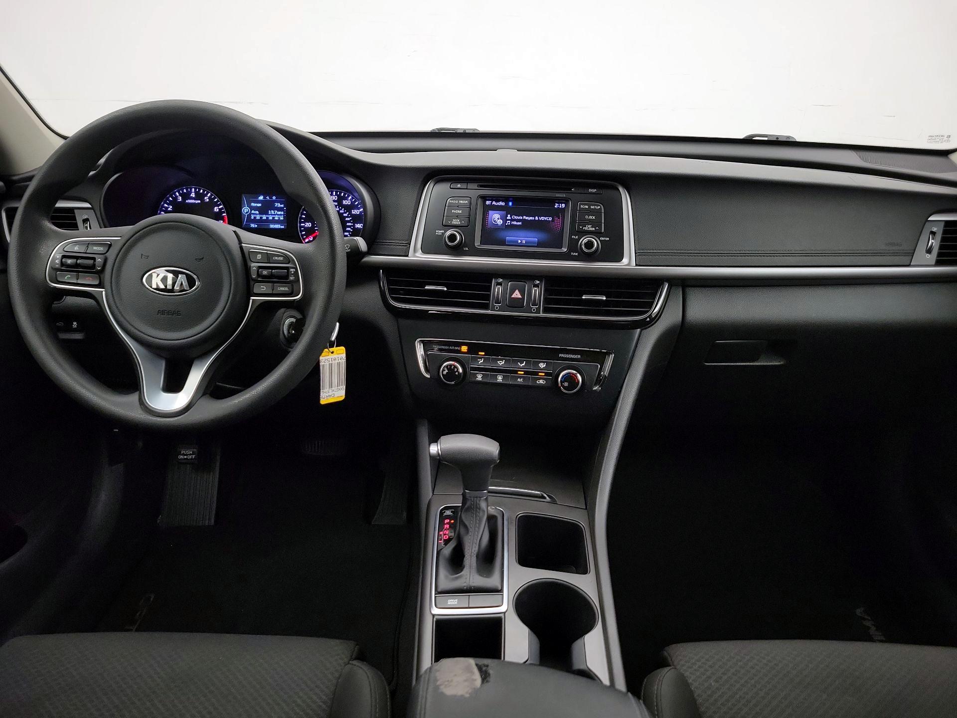 Thumbnail: 2017 Kia Optima - 9