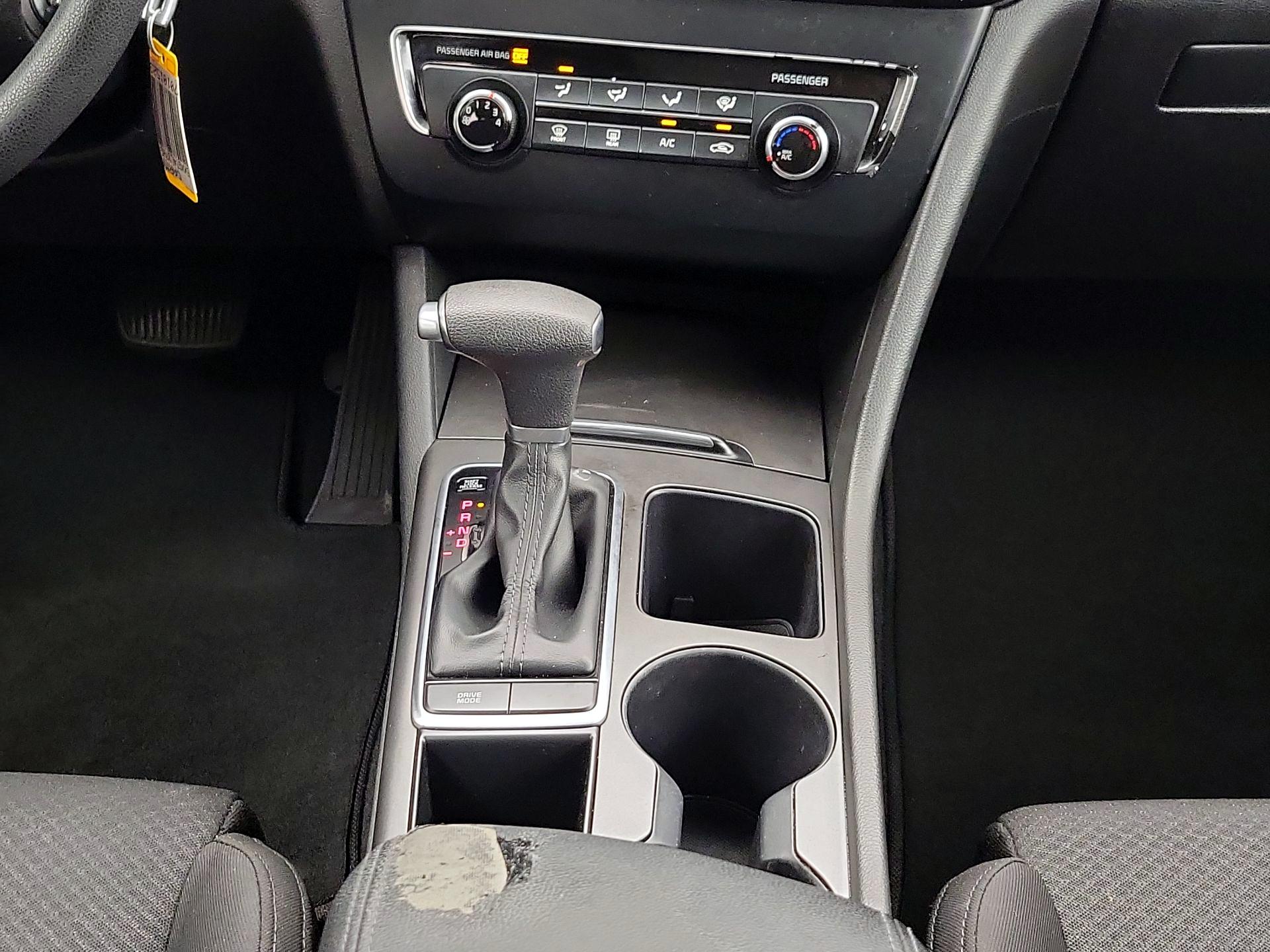 Thumbnail: 2017 Kia Optima - 17