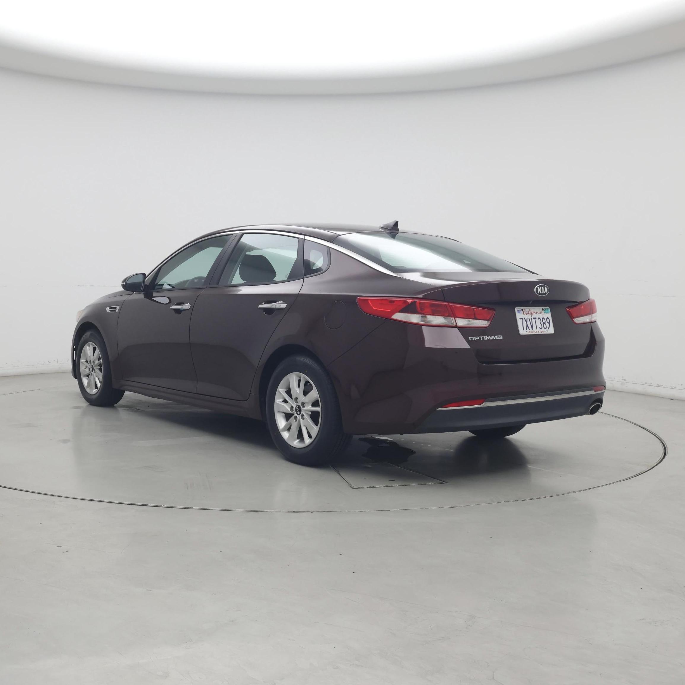 Thumbnail: 2017 Kia Optima - 2