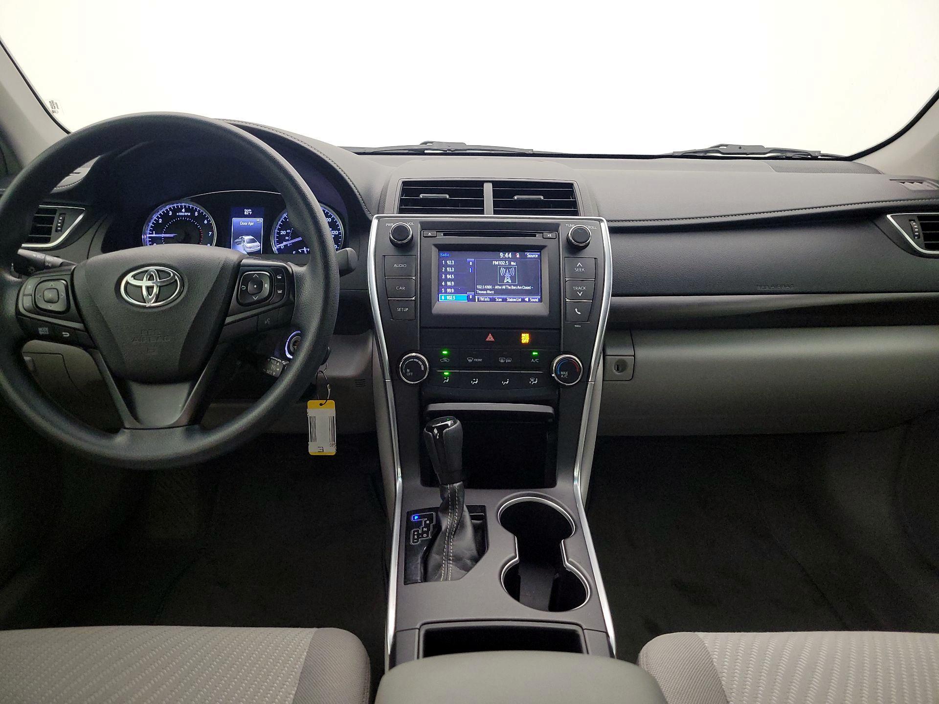 Thumbnail: 2017 Toyota Camry - 9