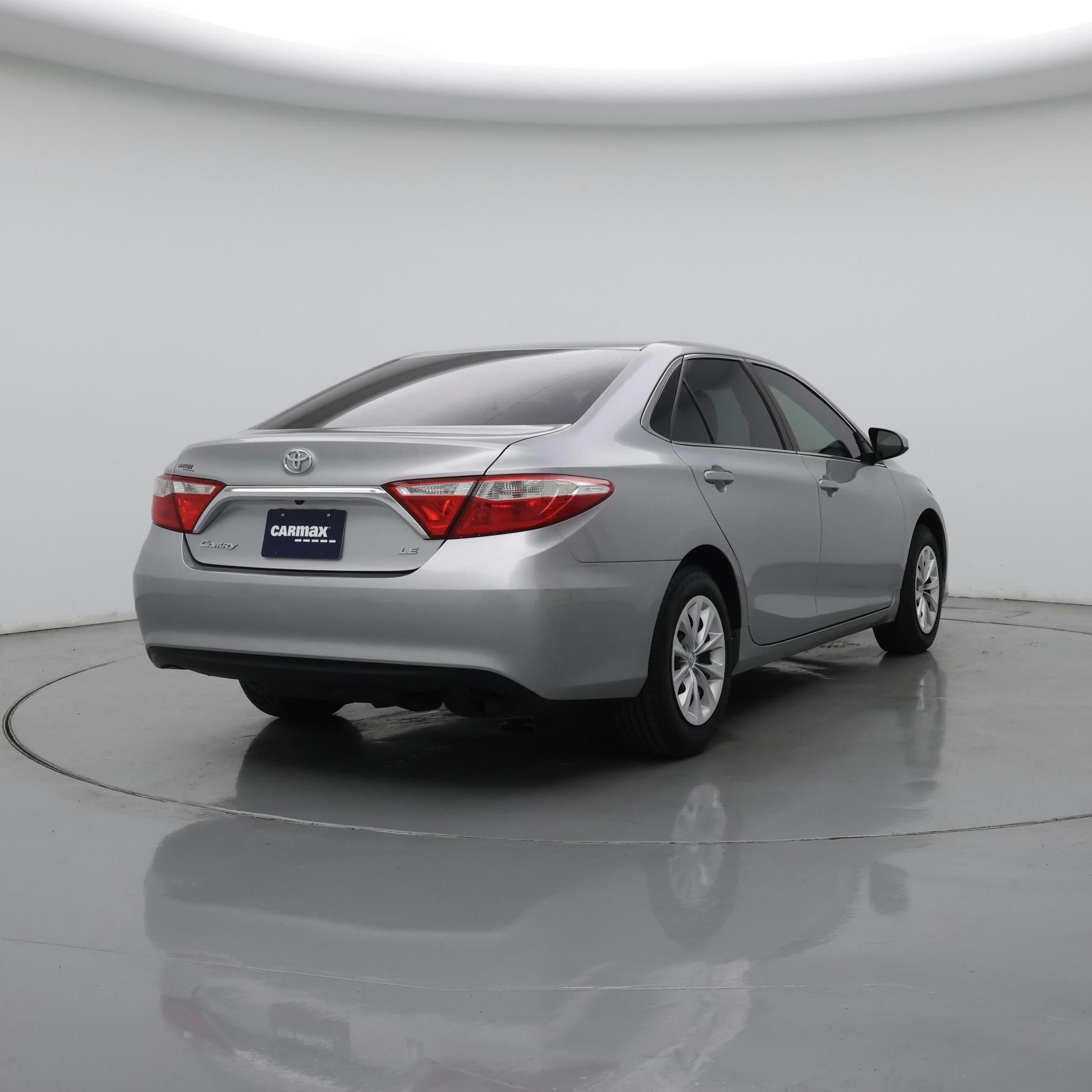 Thumbnail: 2017 Toyota Camry - 8