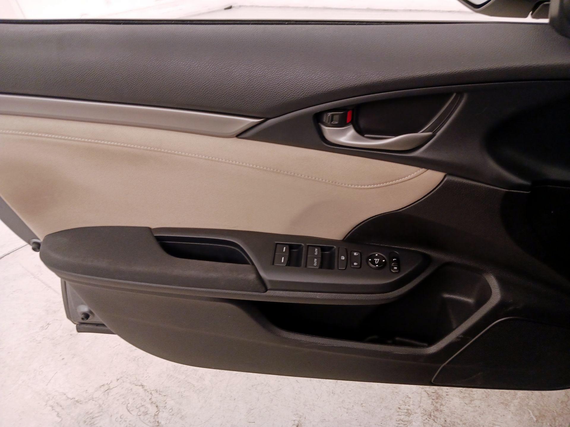Thumbnail: 2019 Honda Civic - 12