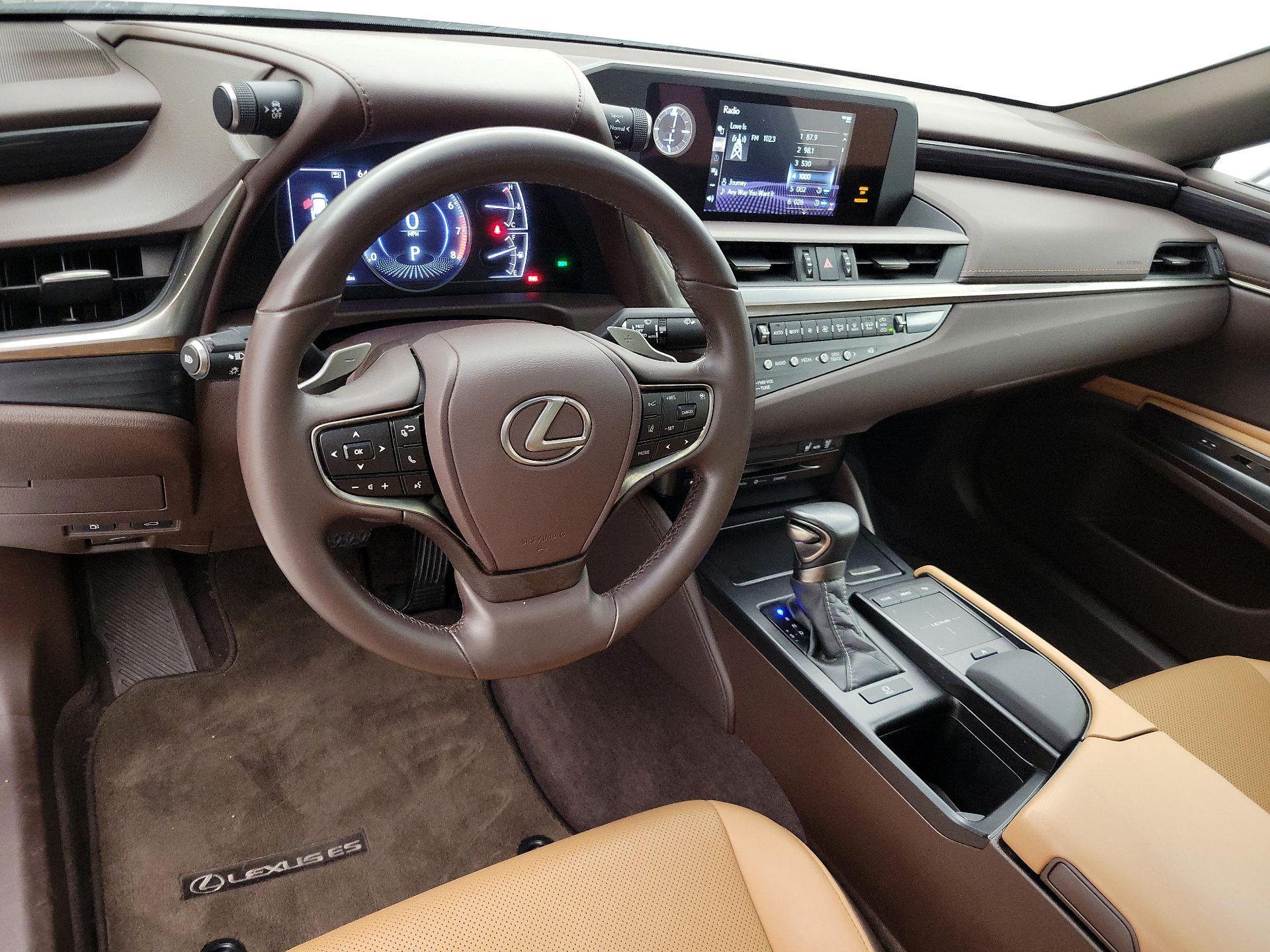 Thumbnail: 2021 Lexus ES - 9