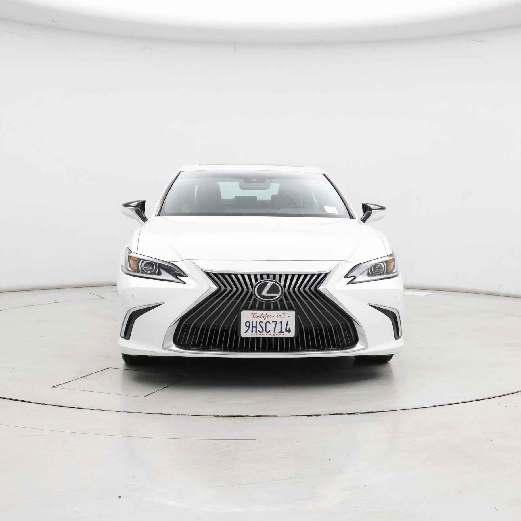 Thumbnail: 2021 Lexus ES - 5