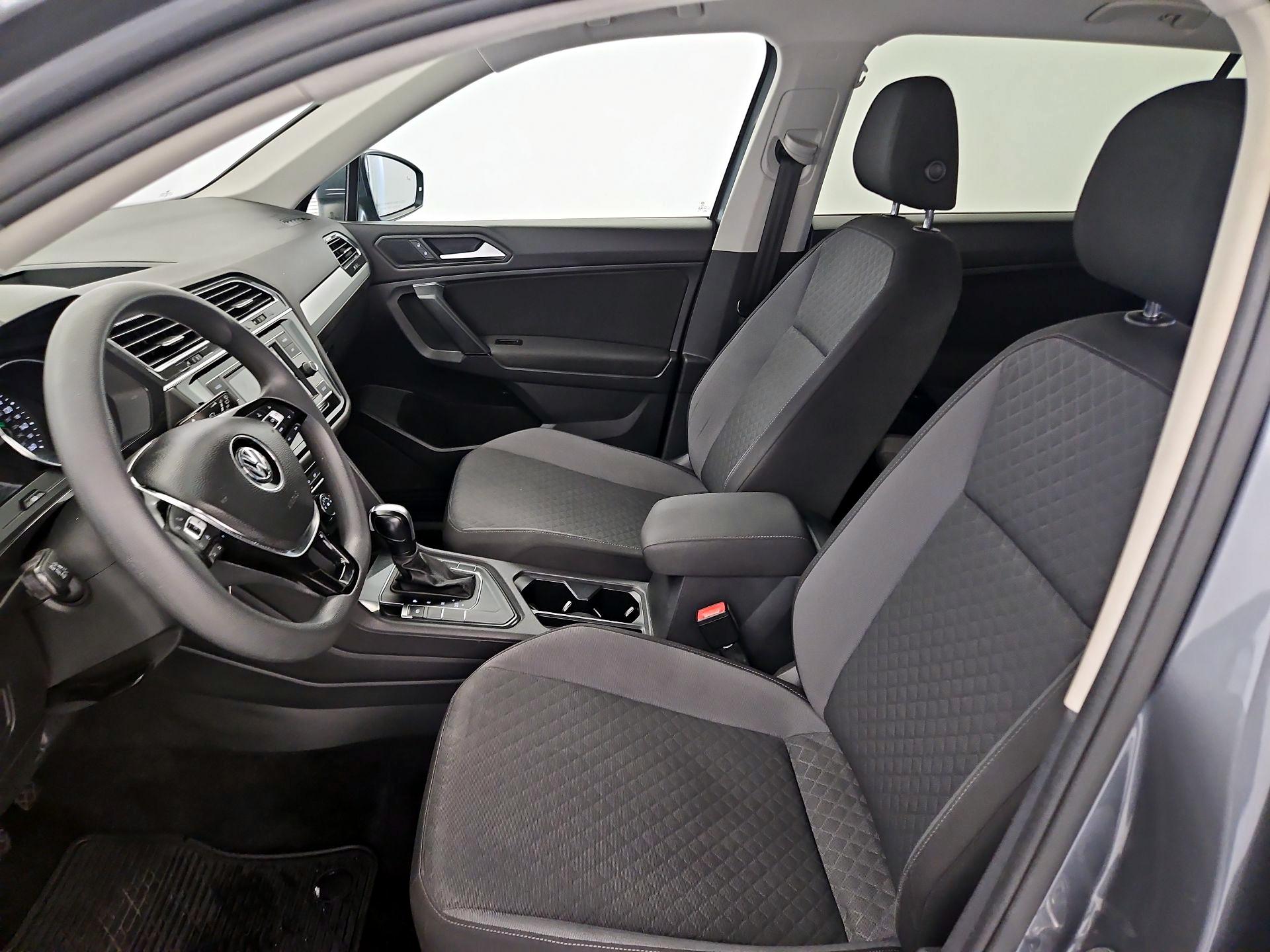 Thumbnail: 2019 Volkswagen Tiguan - 11