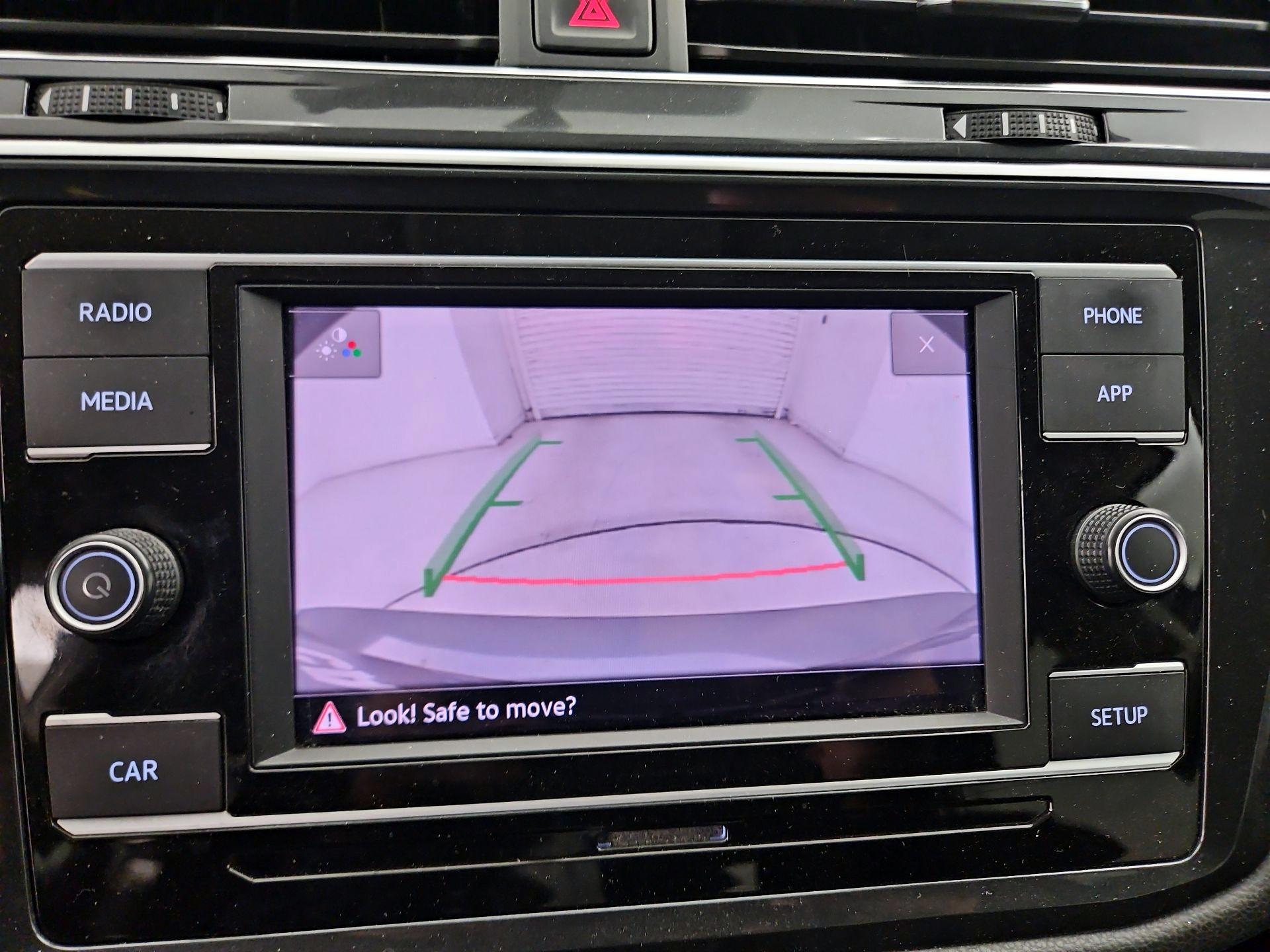 Thumbnail: 2019 Volkswagen Tiguan - 14