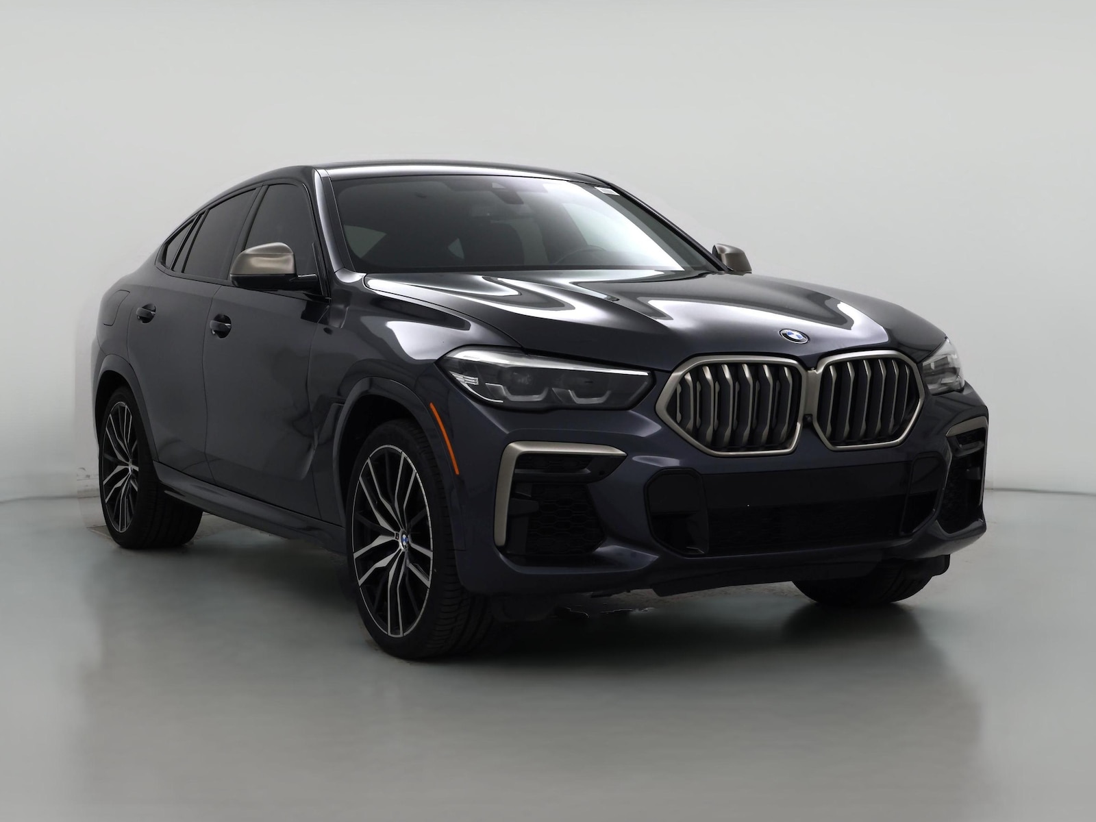 2022 BMW X6