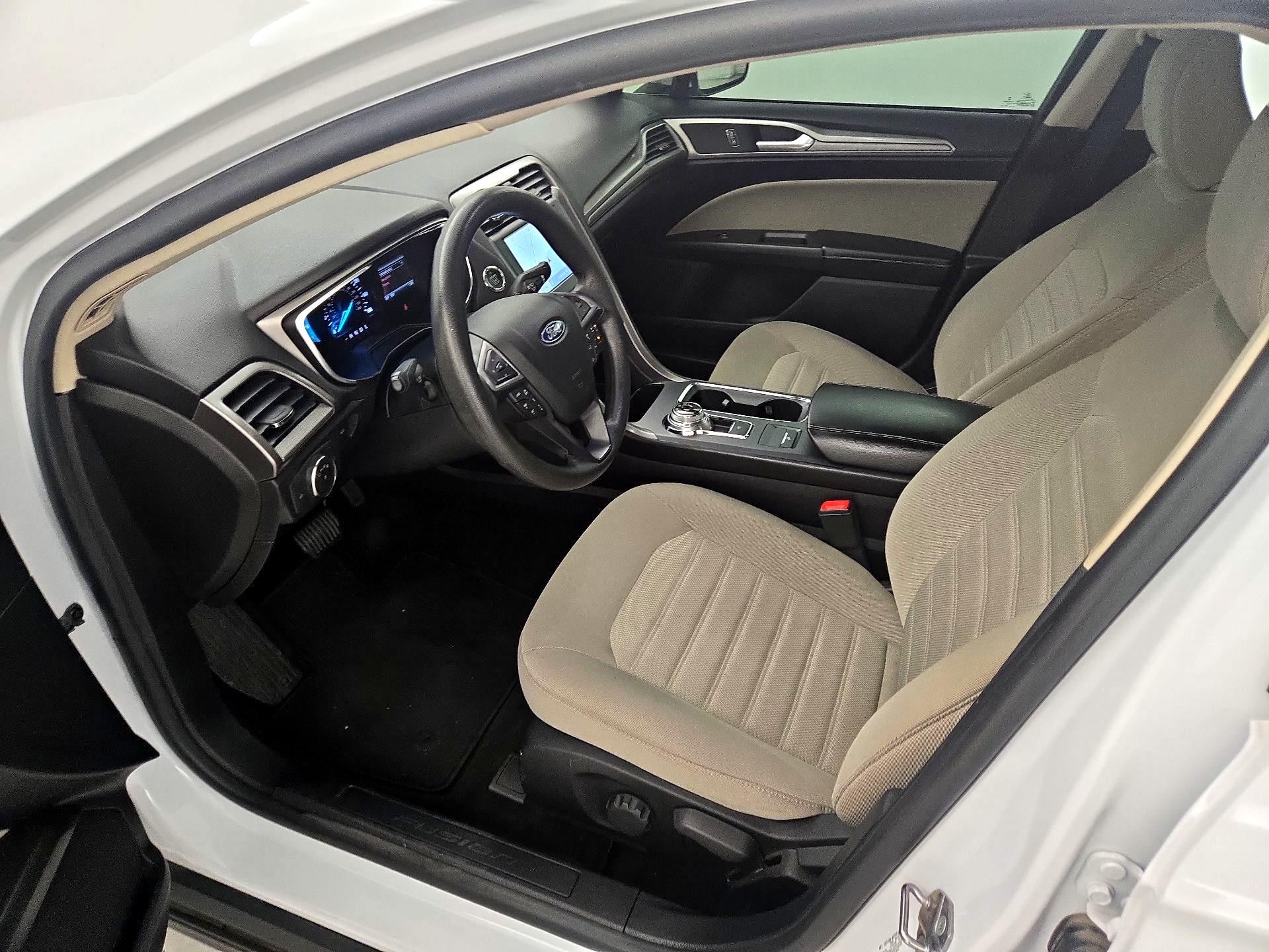 Thumbnail: 2020 Ford Fusion - 11