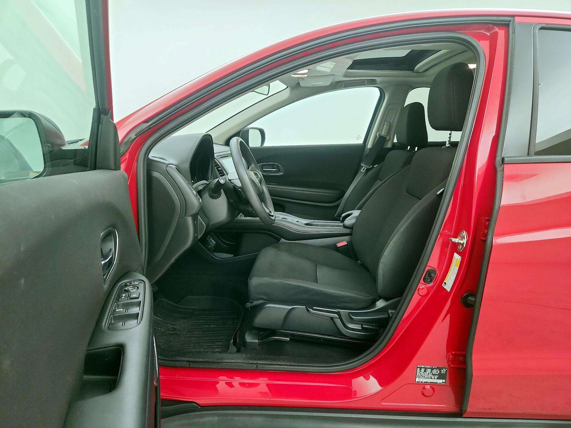 Thumbnail: 2018 Honda HR-V - 11