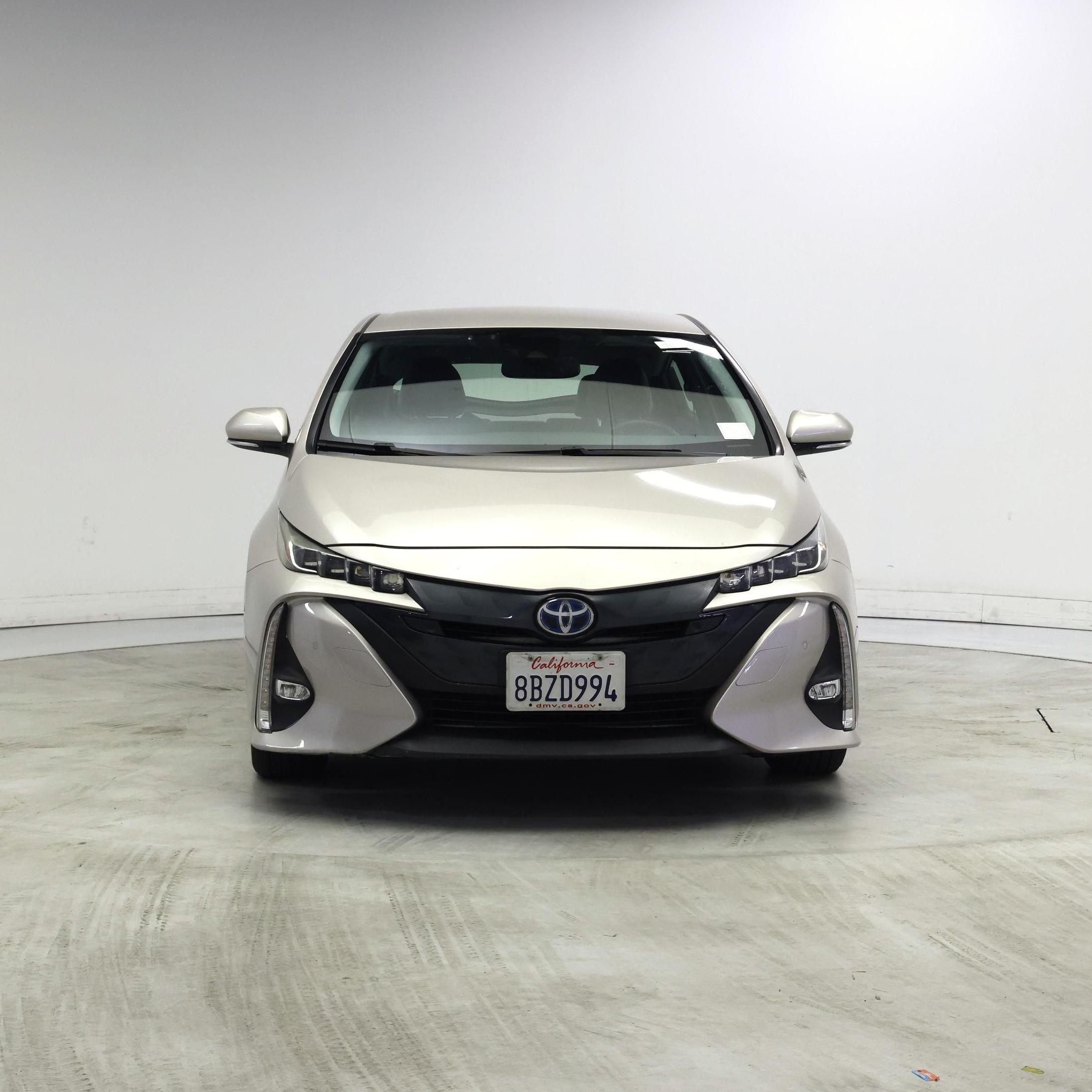 Thumbnail: 2017 Toyota Prius Prime - 5