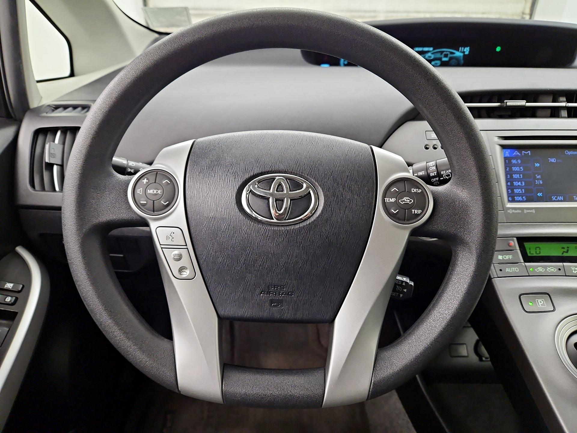 Thumbnail: 2015 Toyota Prius - 10
