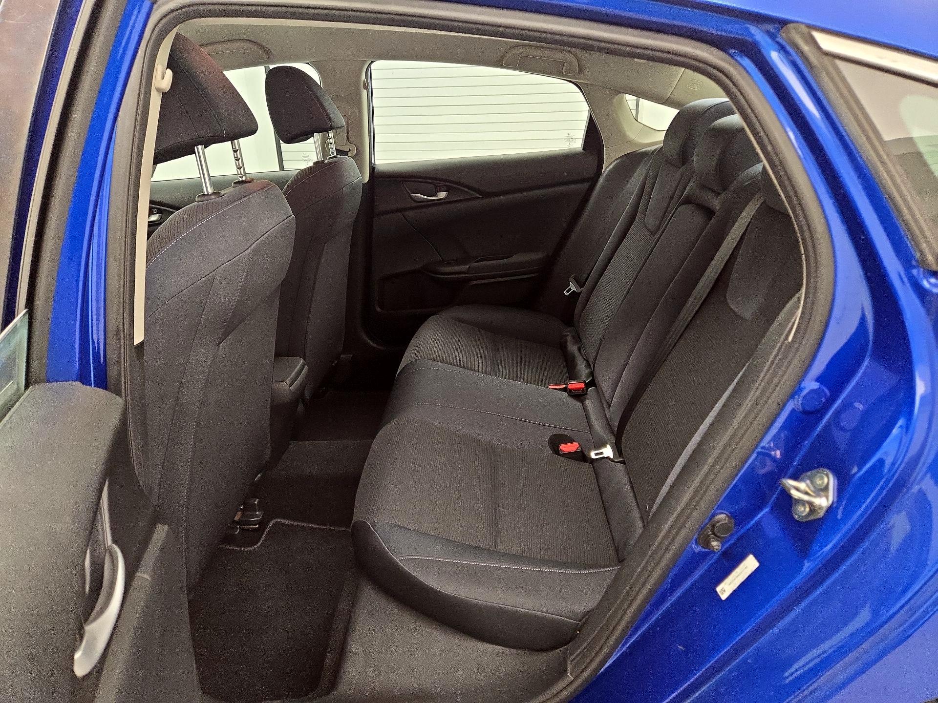 Thumbnail: 2019 Honda Insight - 19