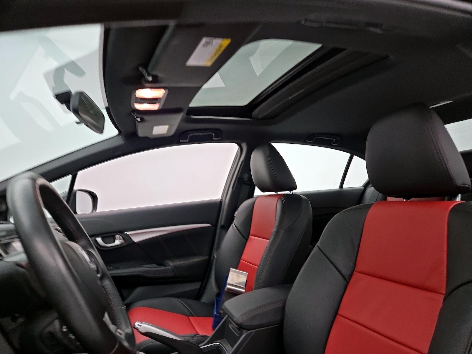 Sunroof(s) & Overhead Airbags