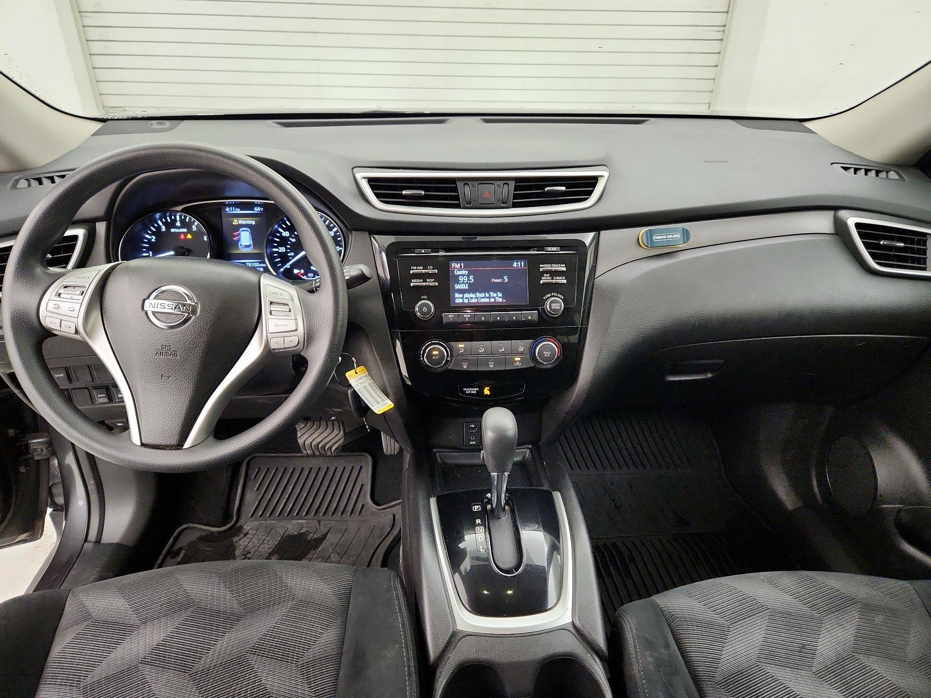 Thumbnail: 2015 Nissan Rogue - 9