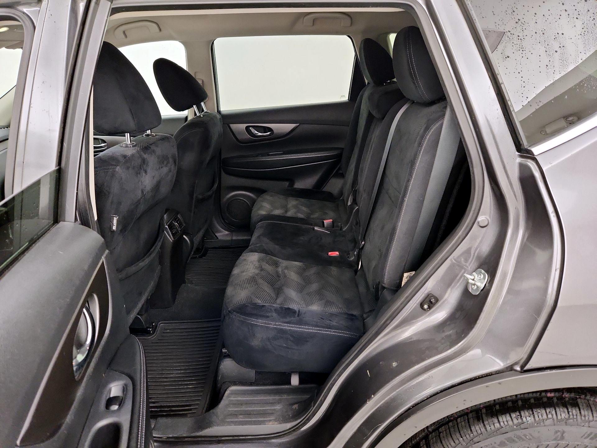 Thumbnail: 2015 Nissan Rogue - 19