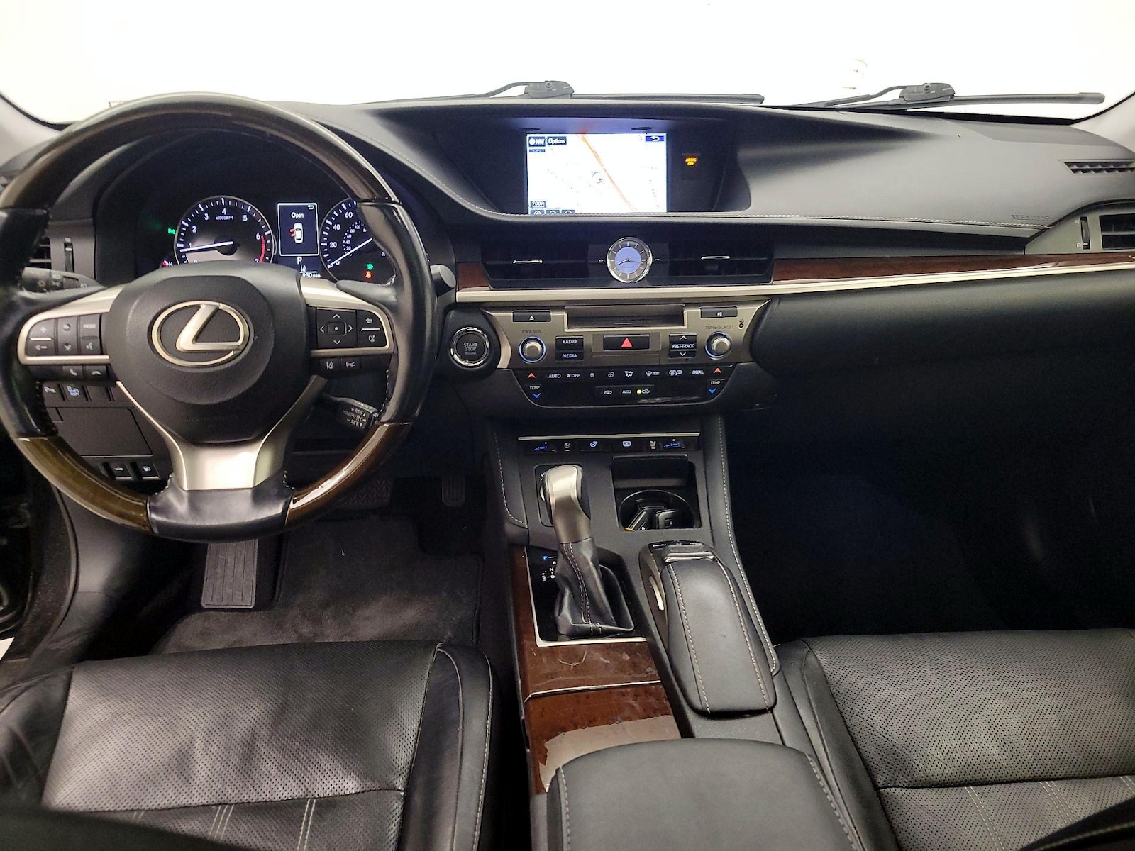 2016 Lexus ES 350 - Photo 10