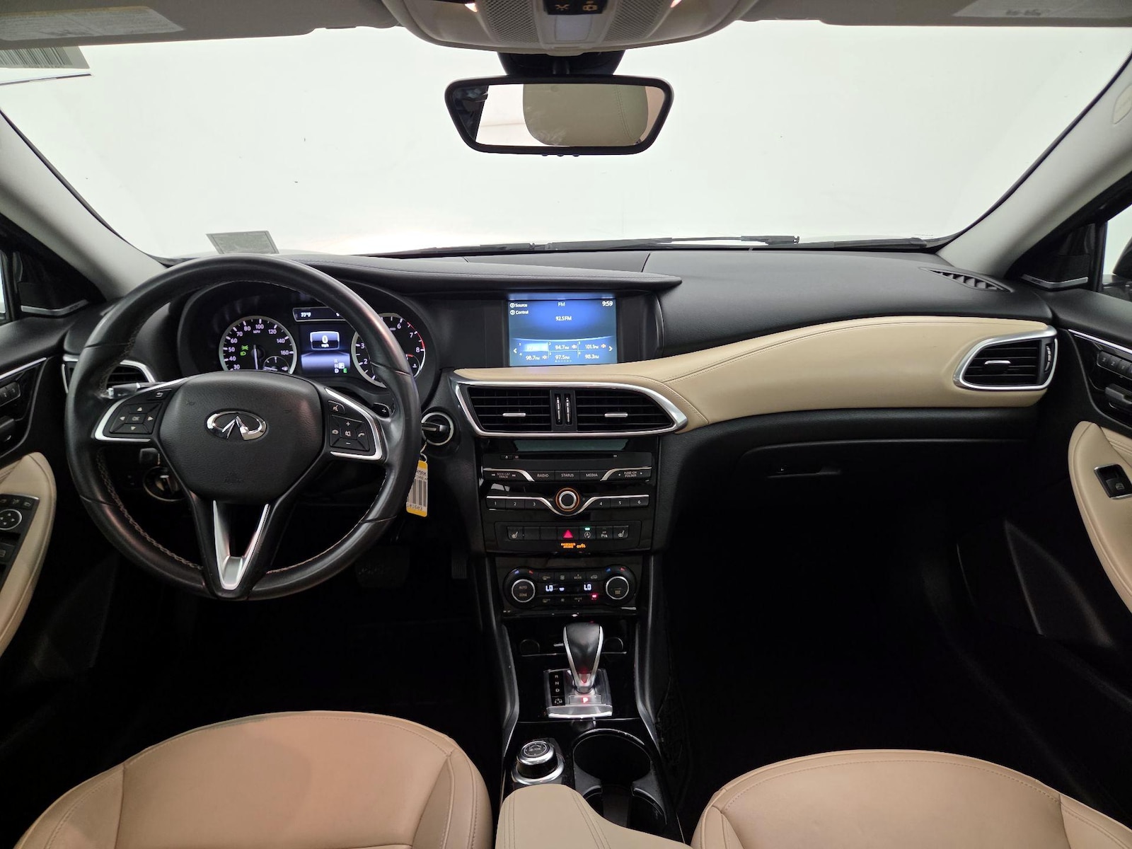 2017 INFINITI QX30 Premium - Photo 10