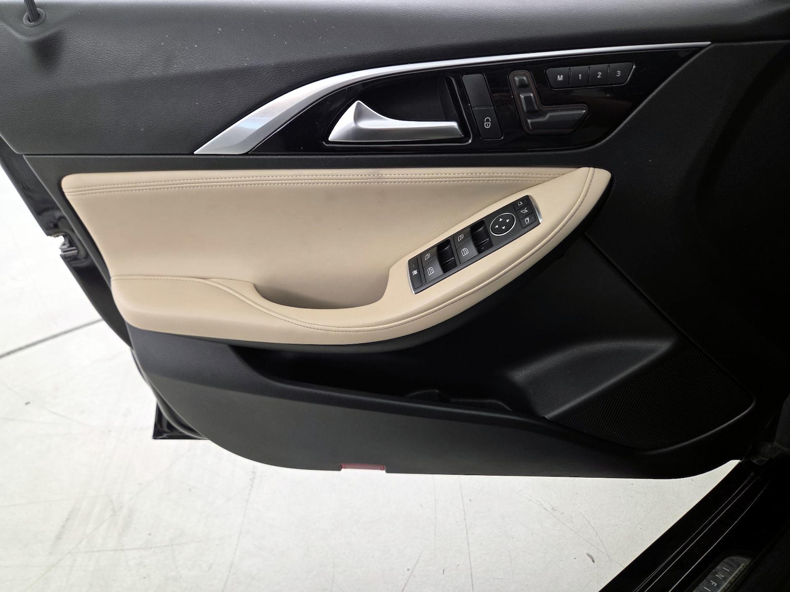 2017 INFINITI QX30 Premium - Photo 13