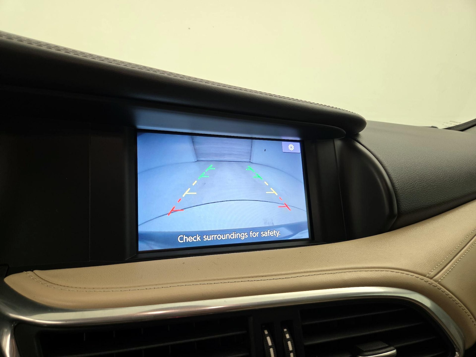 2017 INFINITI QX30 Premium - Photo 16