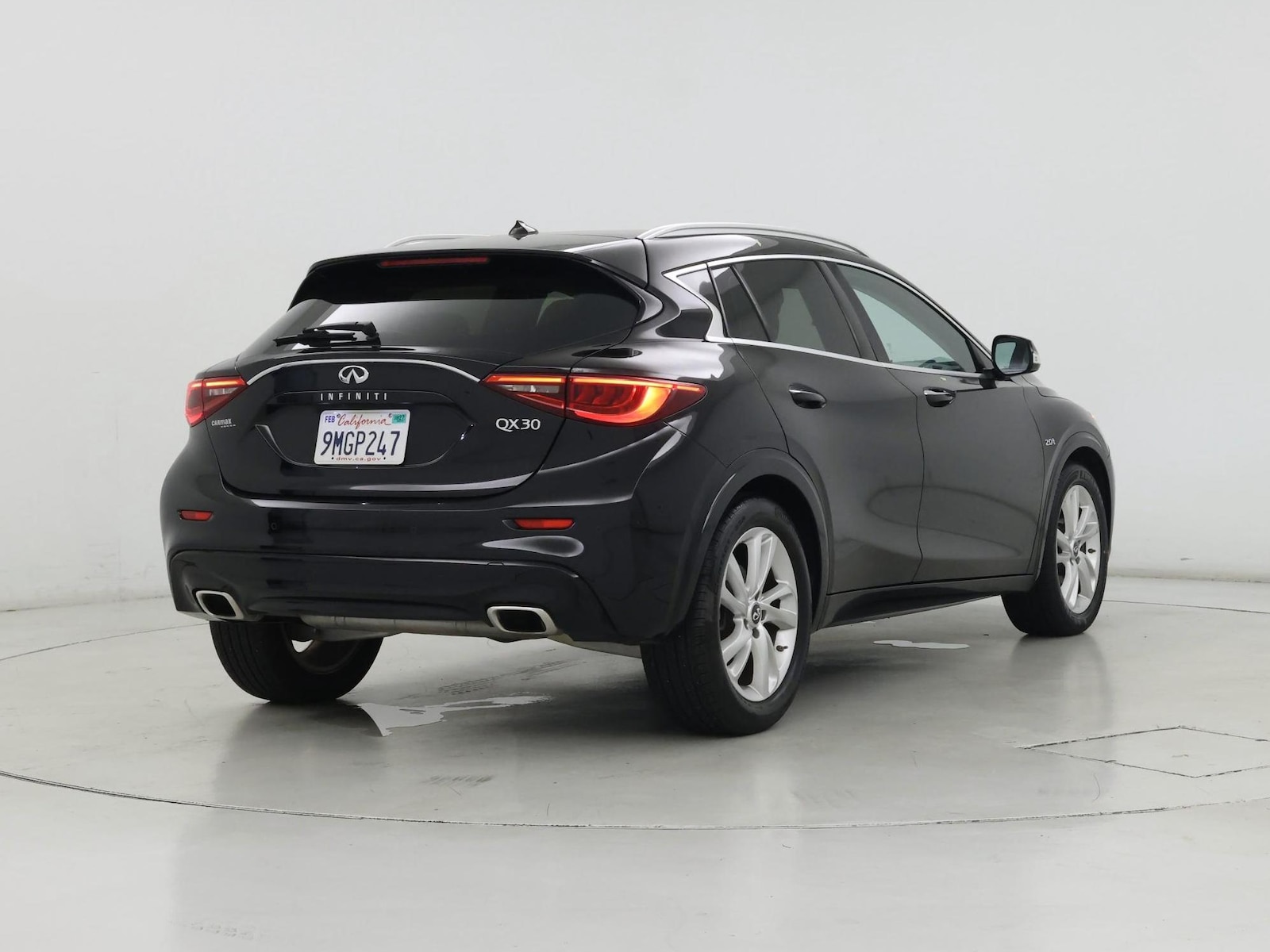 2017 INFINITI QX30 Premium - Photo 9