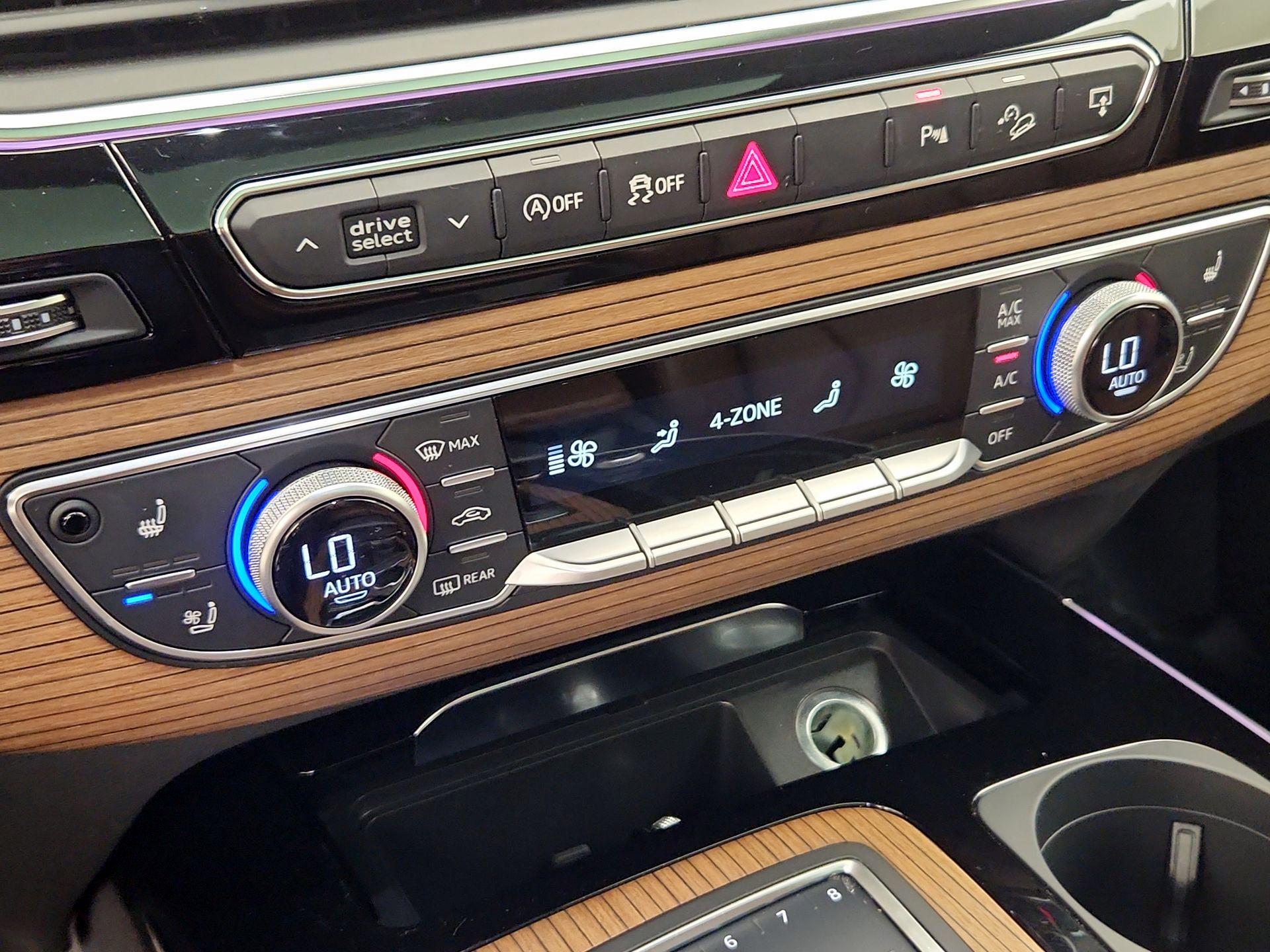 Thumbnail: 2017 Audi Q7 - 16