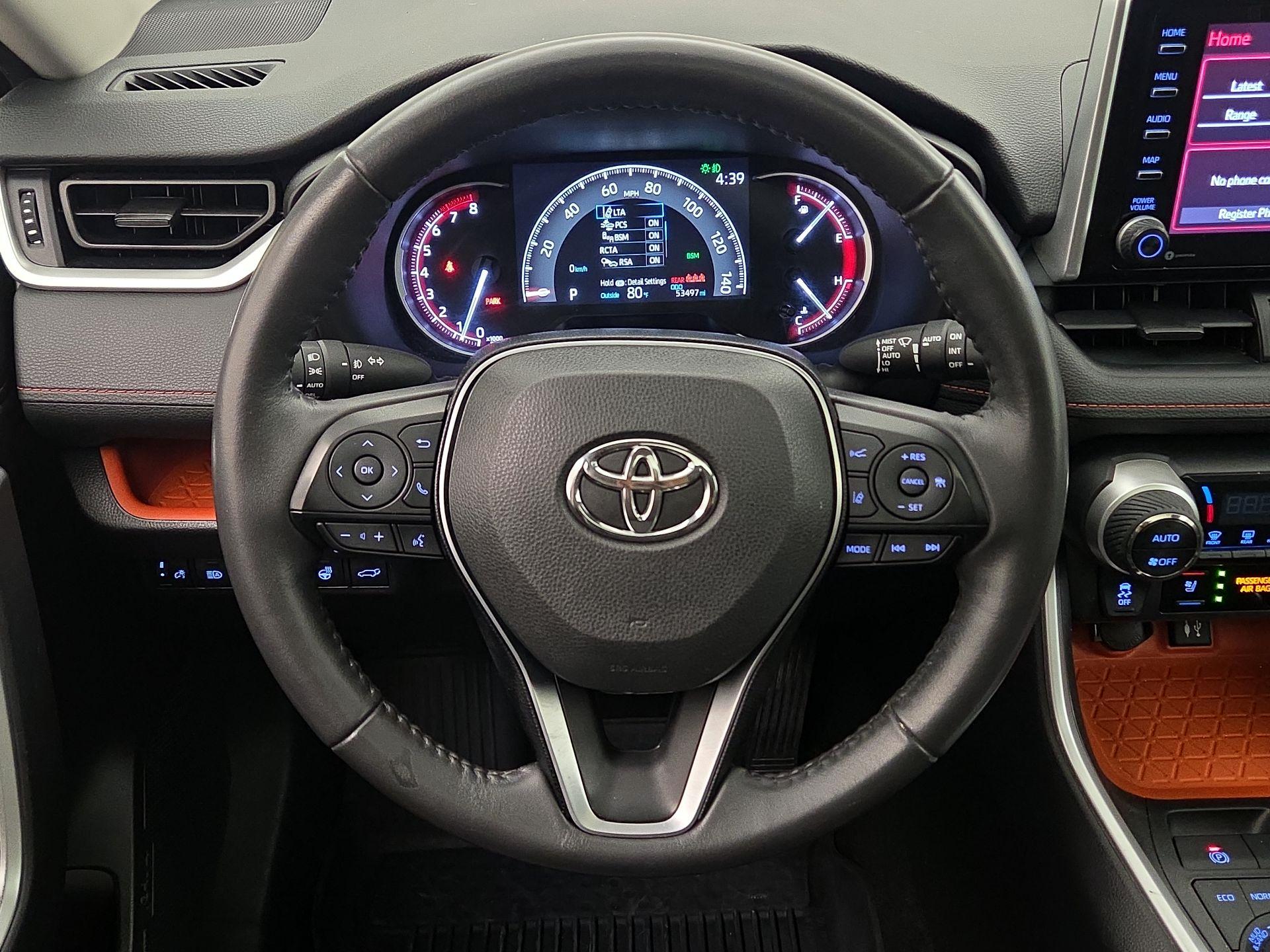 Thumbnail: 2019 Toyota RAV4 - 10