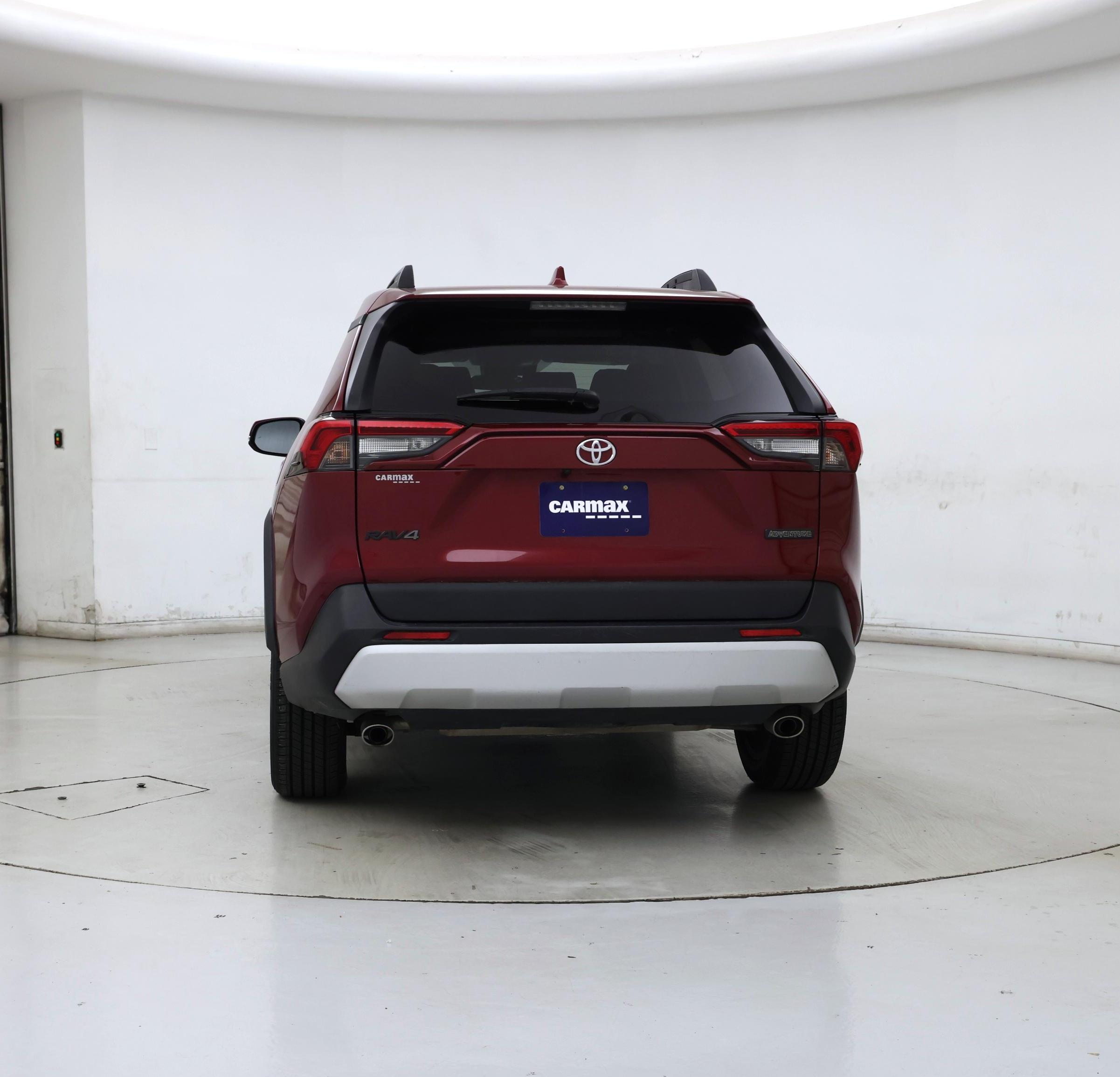 Thumbnail: 2019 Toyota RAV4 - 6