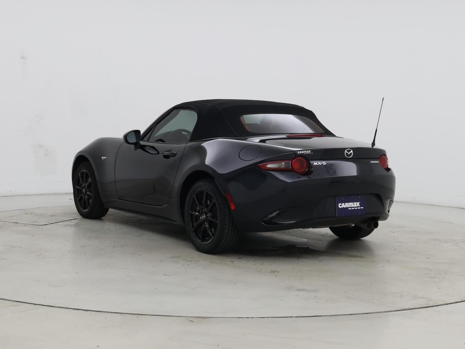 2022 Mazda MX-5 Miata Sport - Photo 3