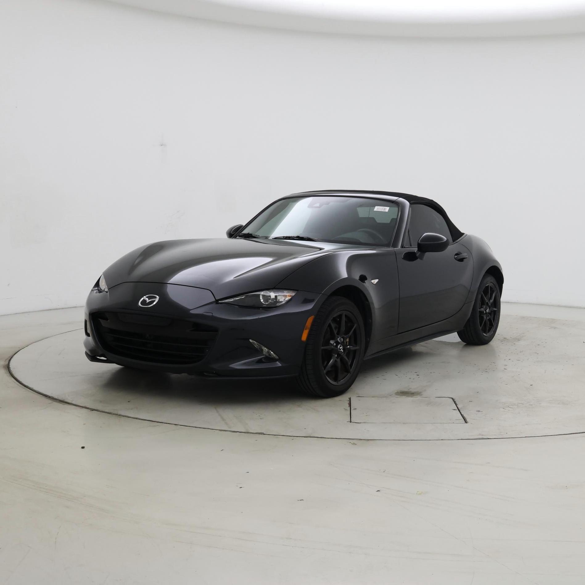 Thumbnail: 2022 Mazda MX-5 Miata - 4