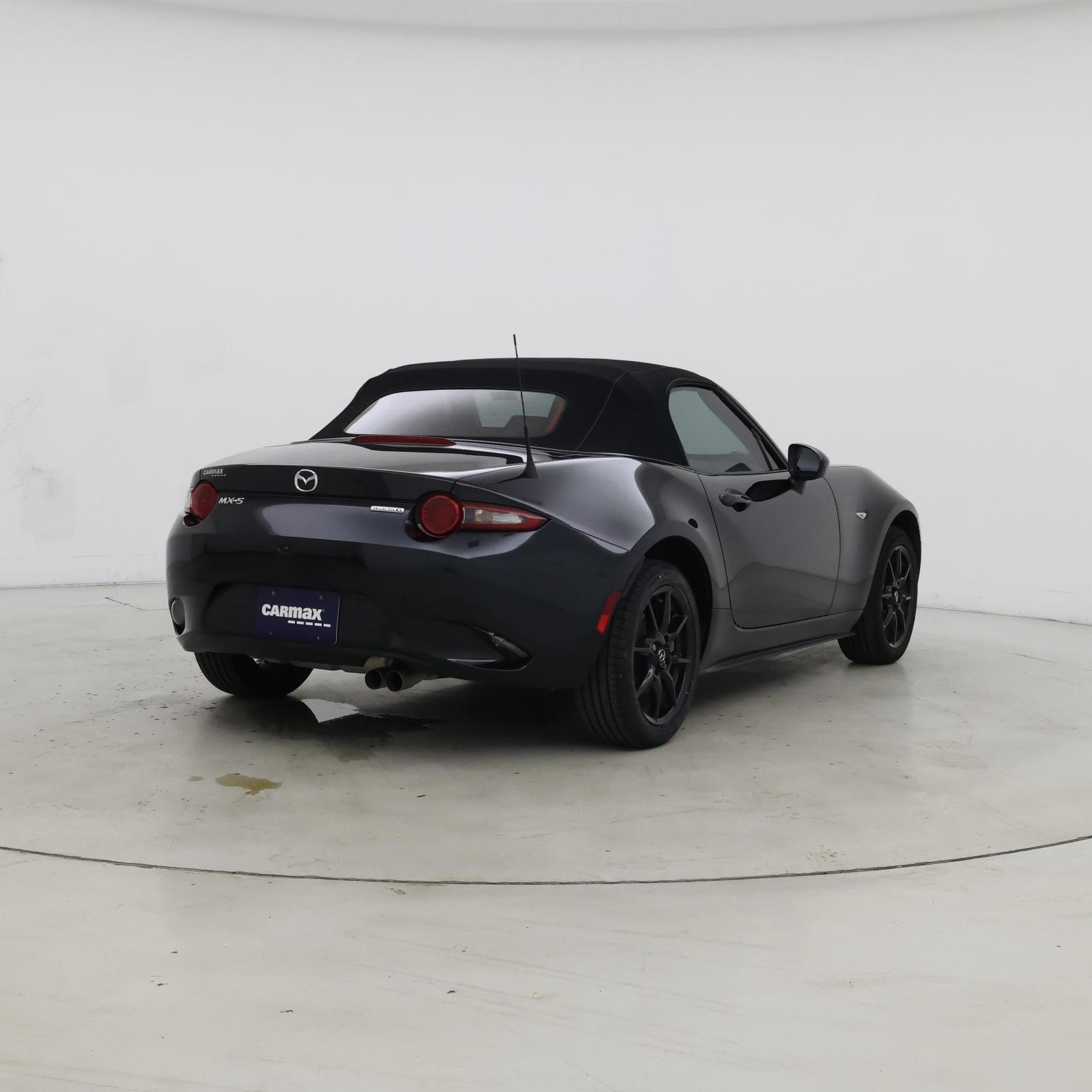 Thumbnail: 2022 Mazda MX-5 Miata - 8