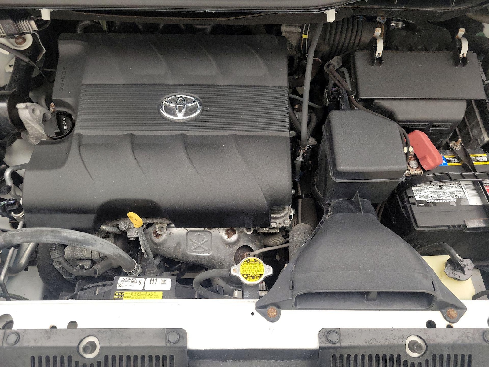 2014 Toyota Sienna XLE - Photo 25