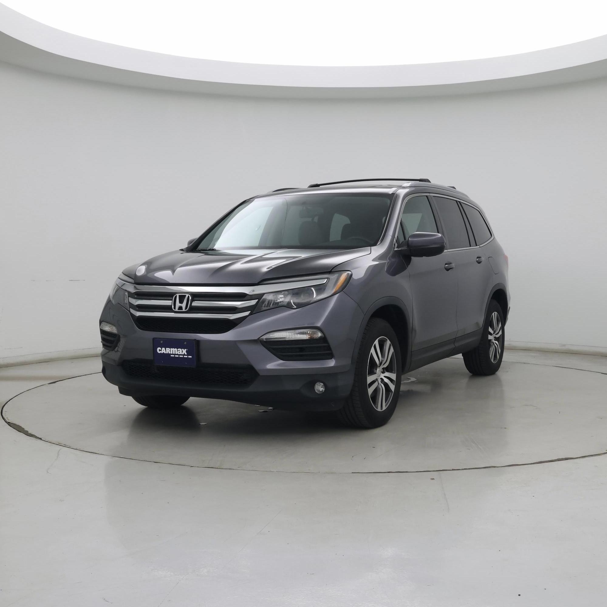 Thumbnail: 2017 Honda Pilot - 4