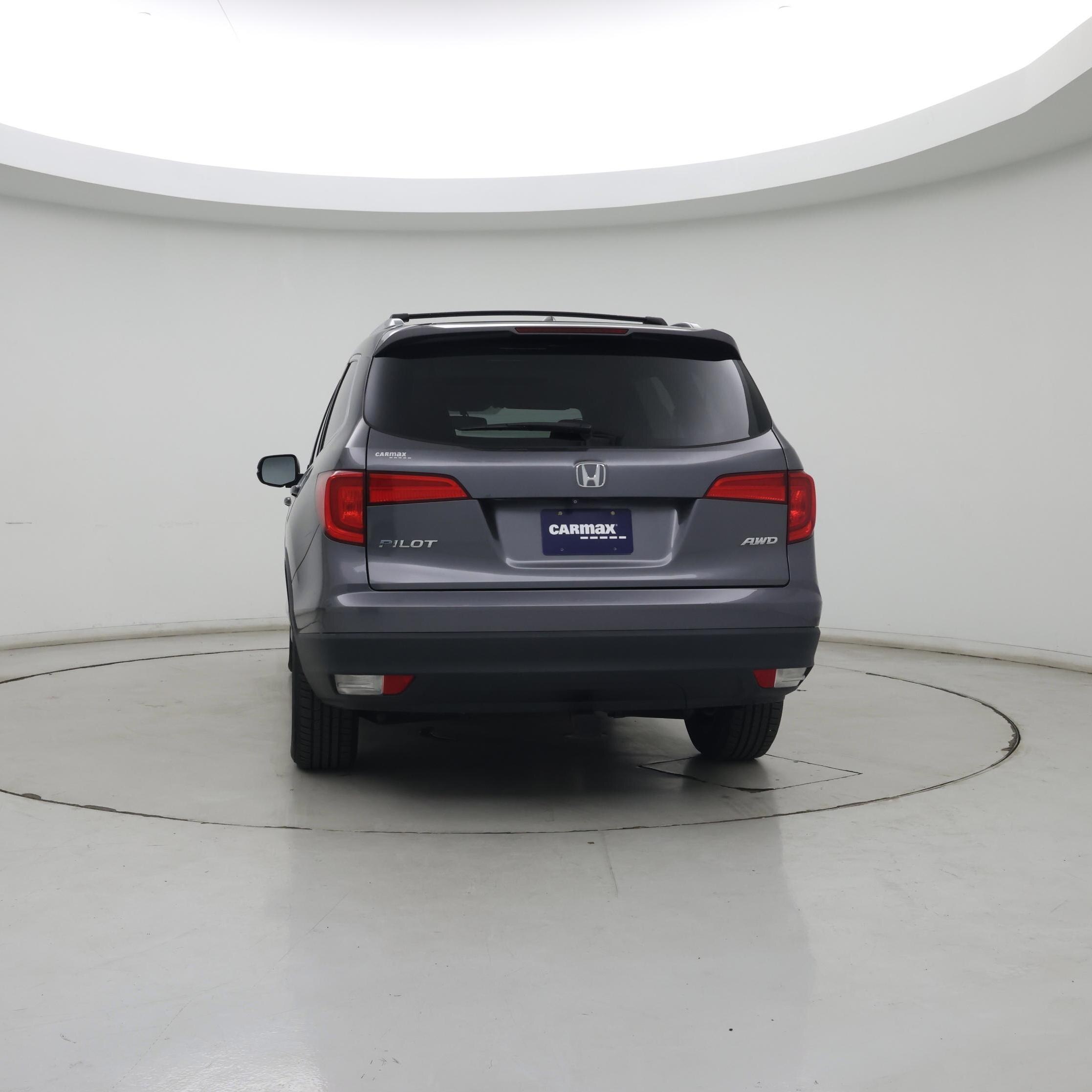 Thumbnail: 2017 Honda Pilot - 6
