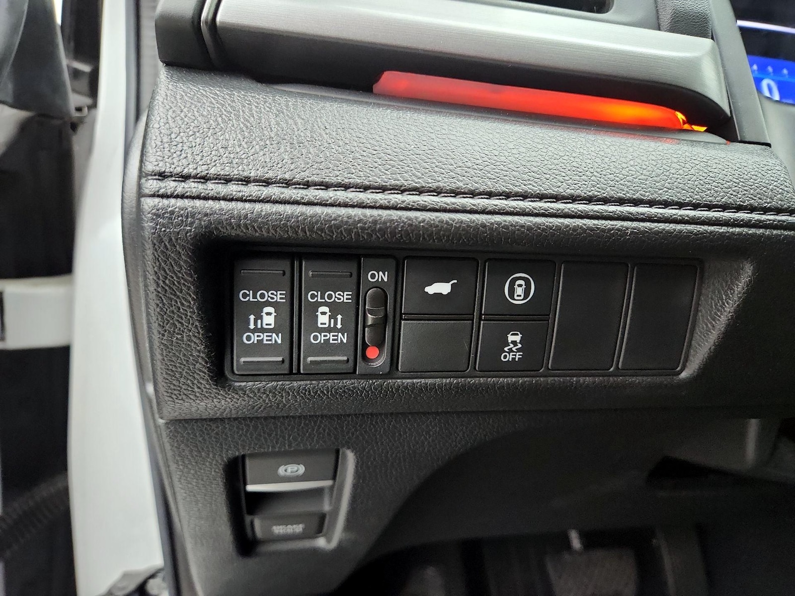 2023 Honda Odyssey SPORT - Photo 14