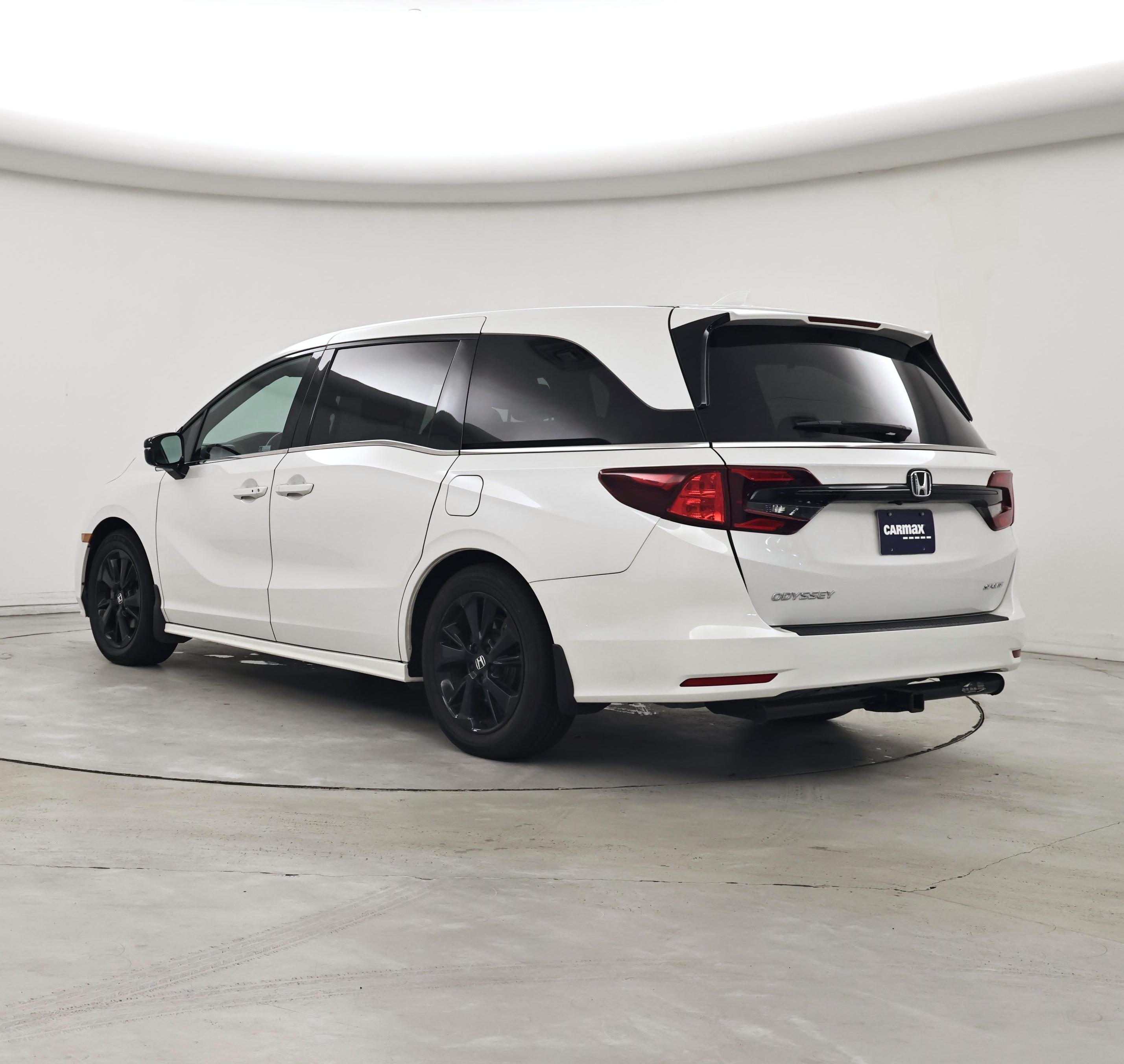 Thumbnail: 2023 Honda Odyssey - 2