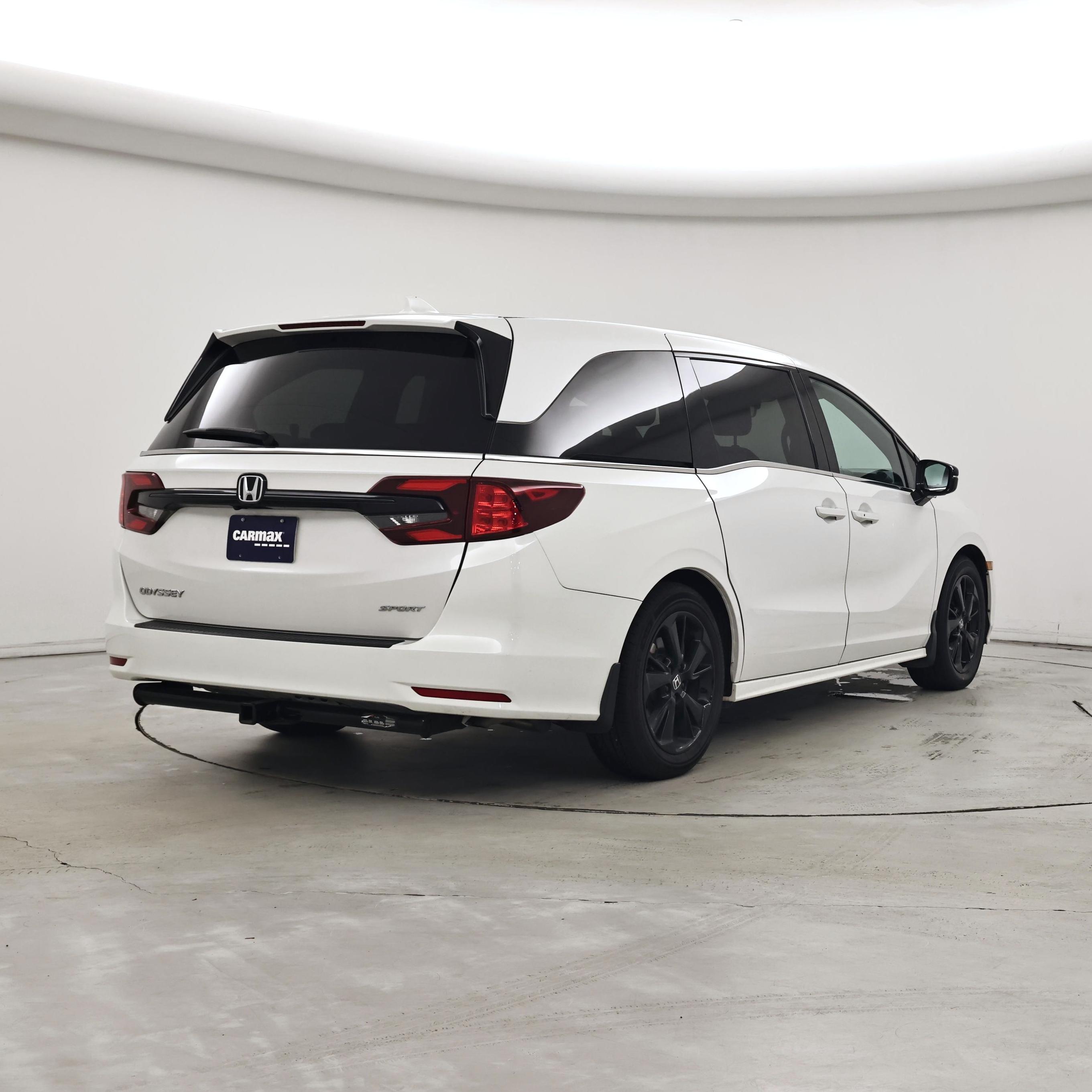 Thumbnail: 2023 Honda Odyssey - 8