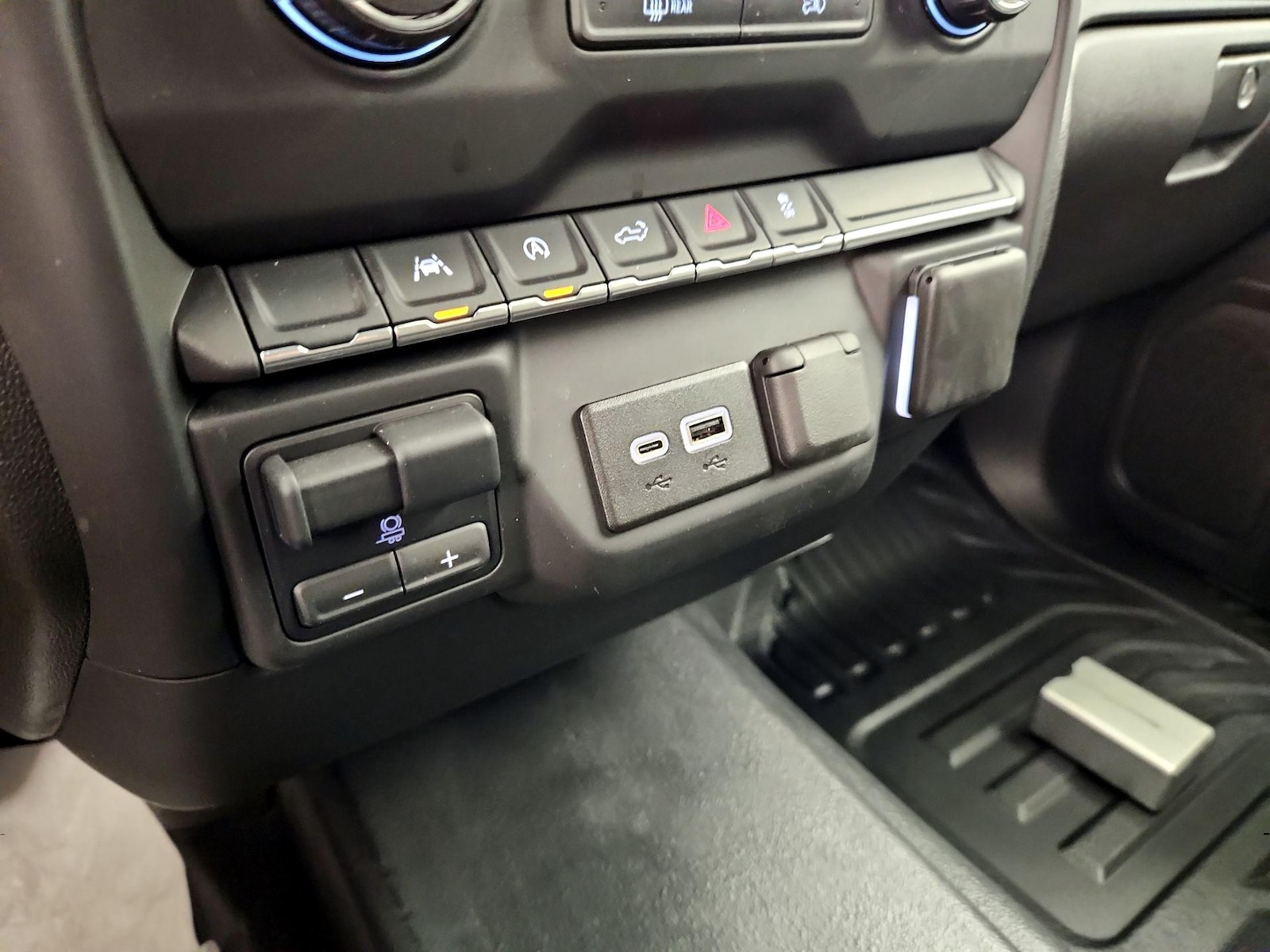 2024 Chevrolet Silverado 1500 Work Truck - Photo 19