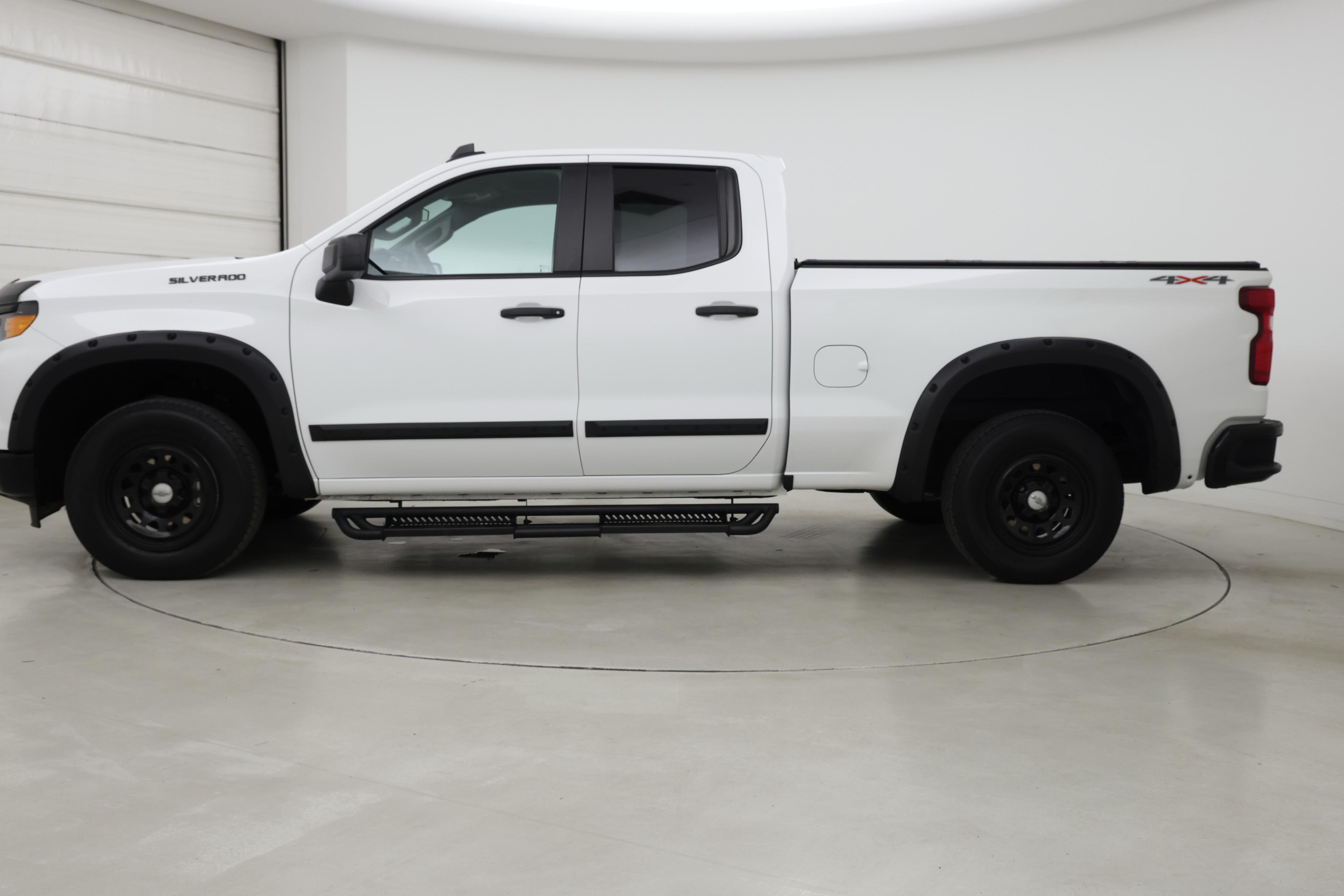 Thumbnail: 2024 Chevrolet Silverado 1500 - 3