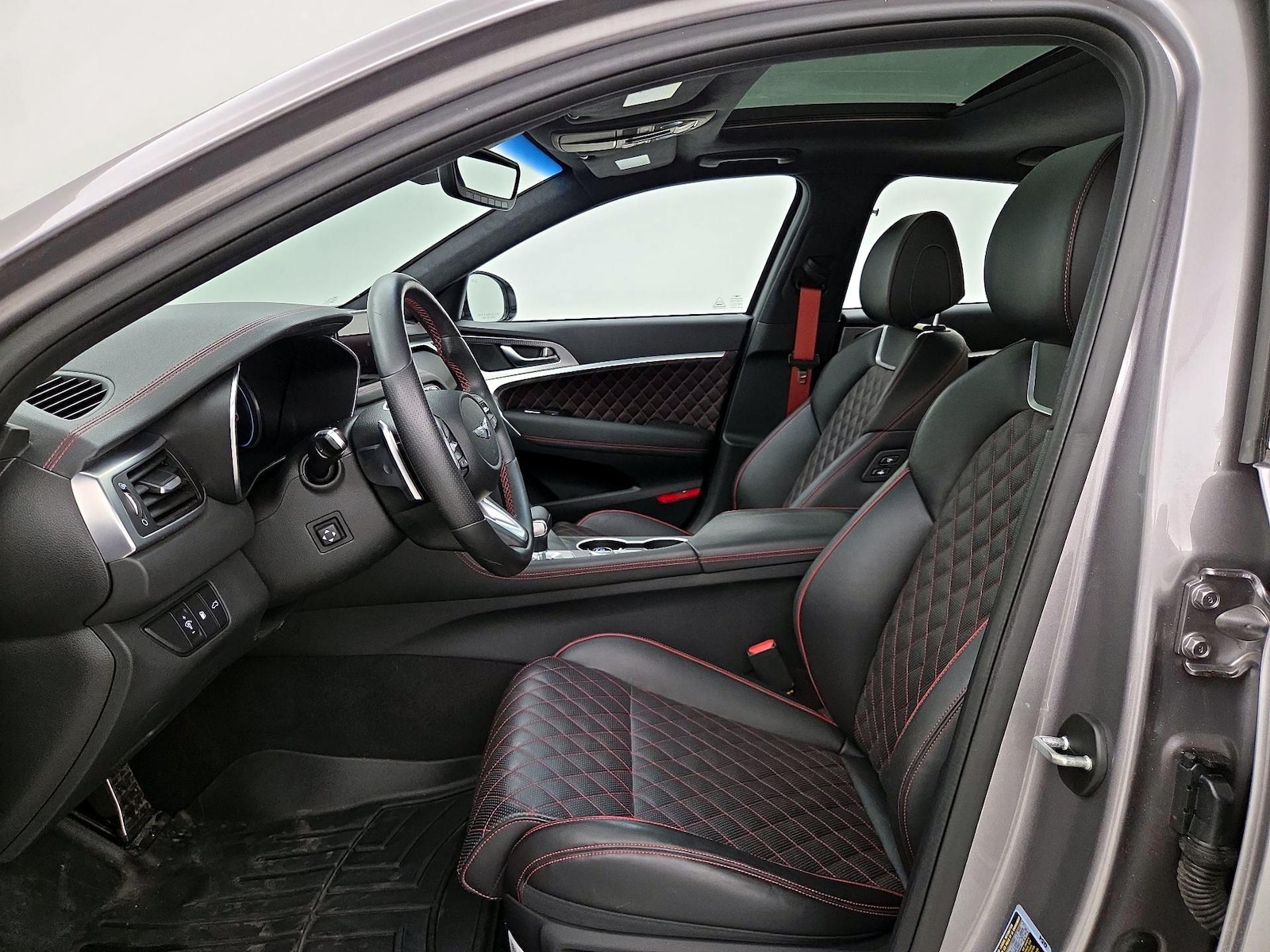 2022 GENESIS G70 Standard - Photo 12