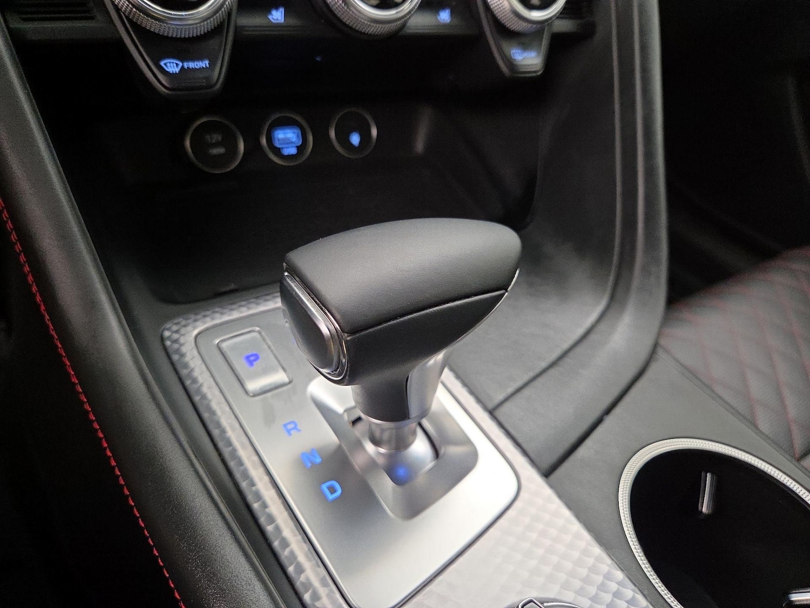 2022 GENESIS G70 Standard - Photo 19