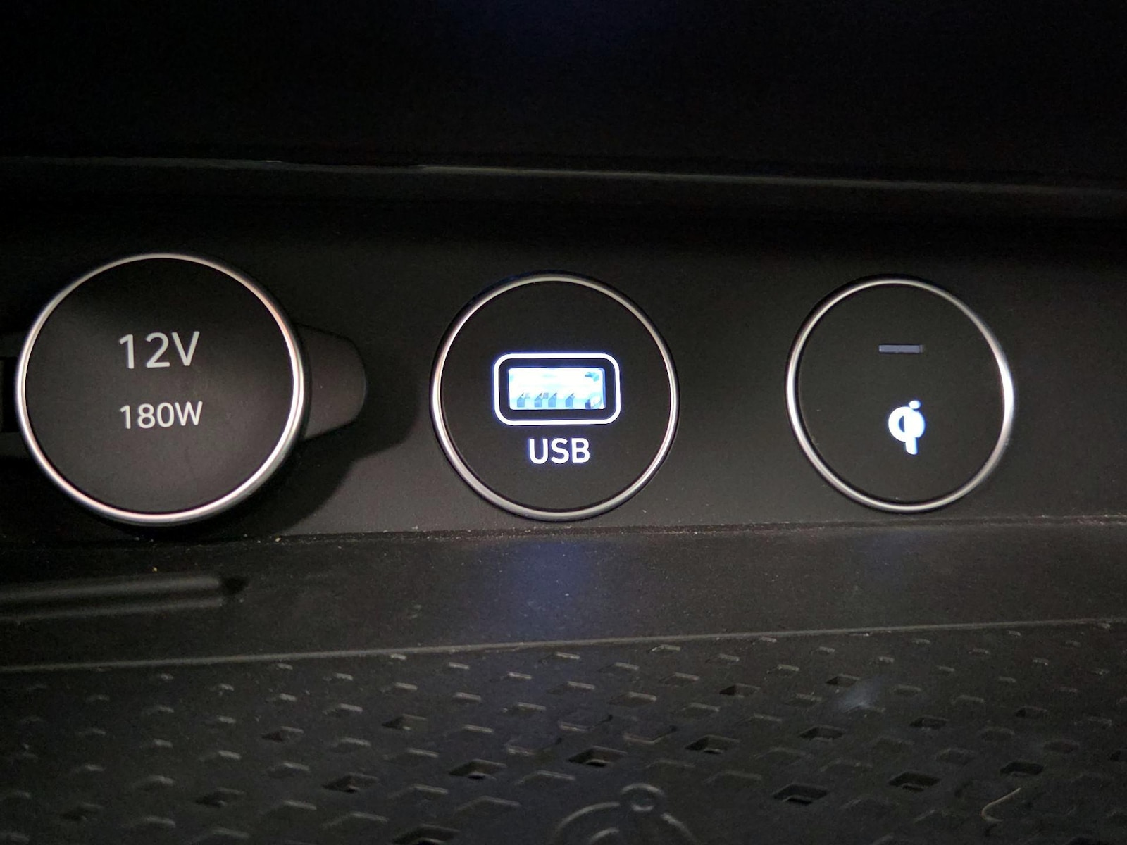 2022 GENESIS G70 Standard - Photo 20